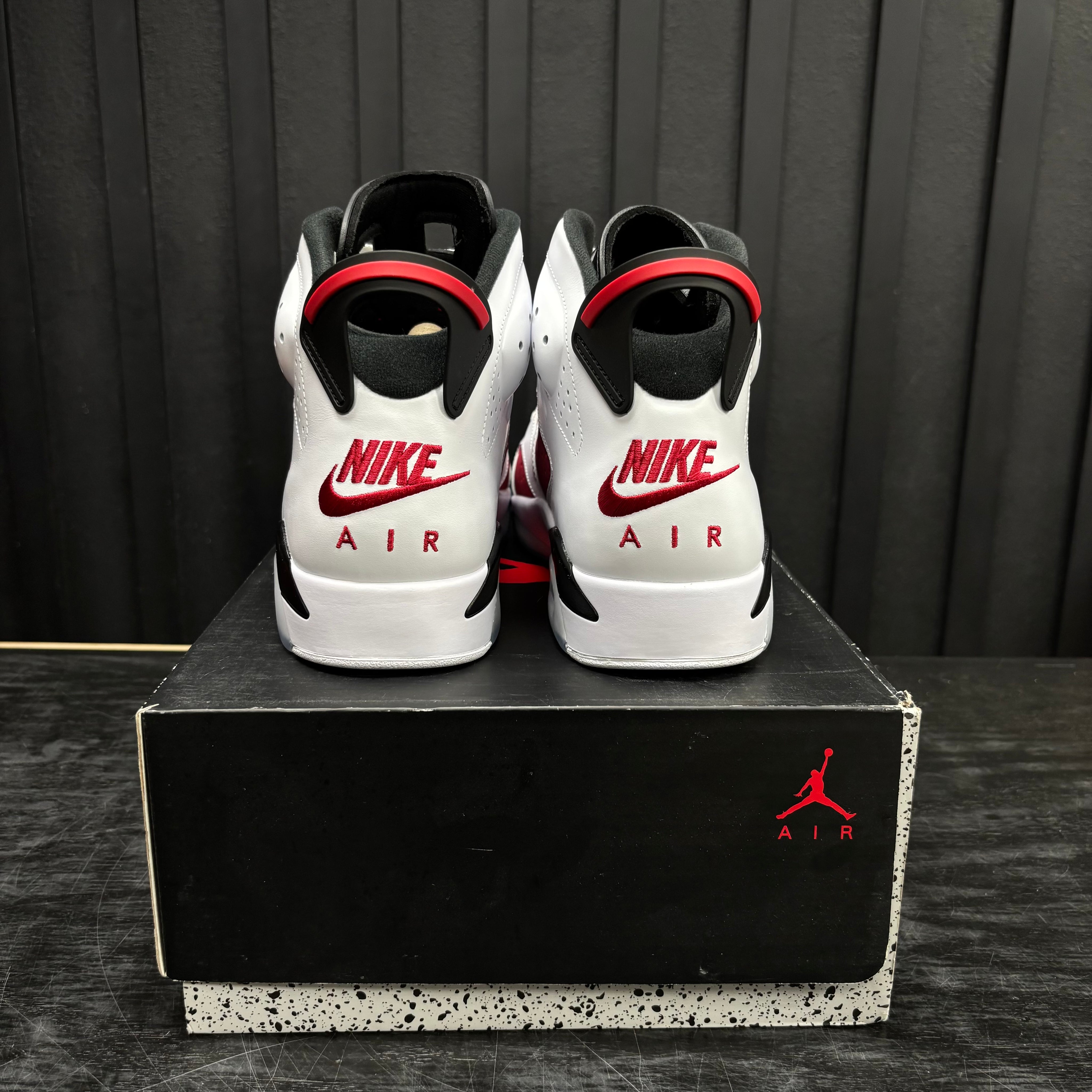 Jordan 6 Retro Carmine (2021) - Used - 1902