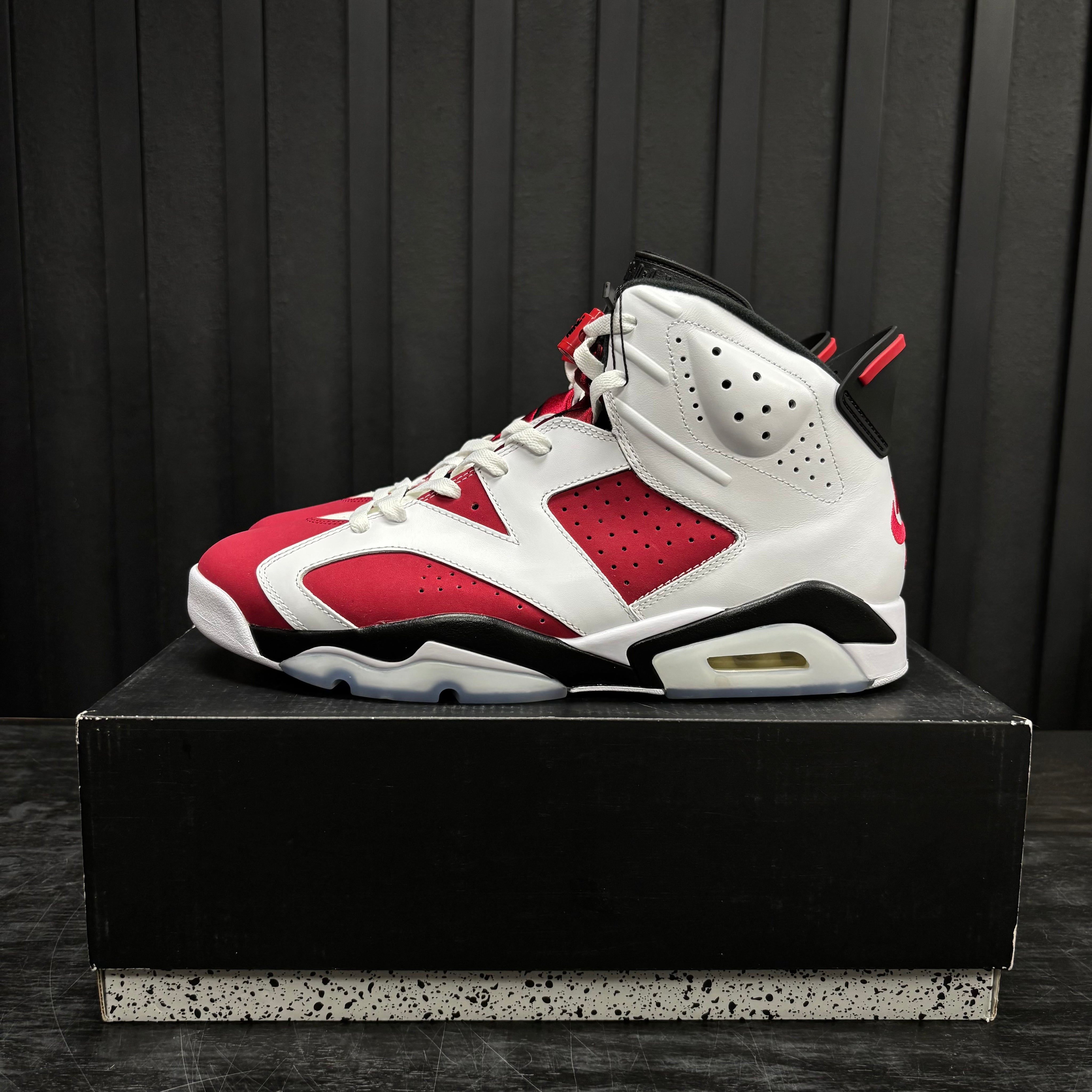 Jordan 6 Retro Carmine (2021) - Used - 1902