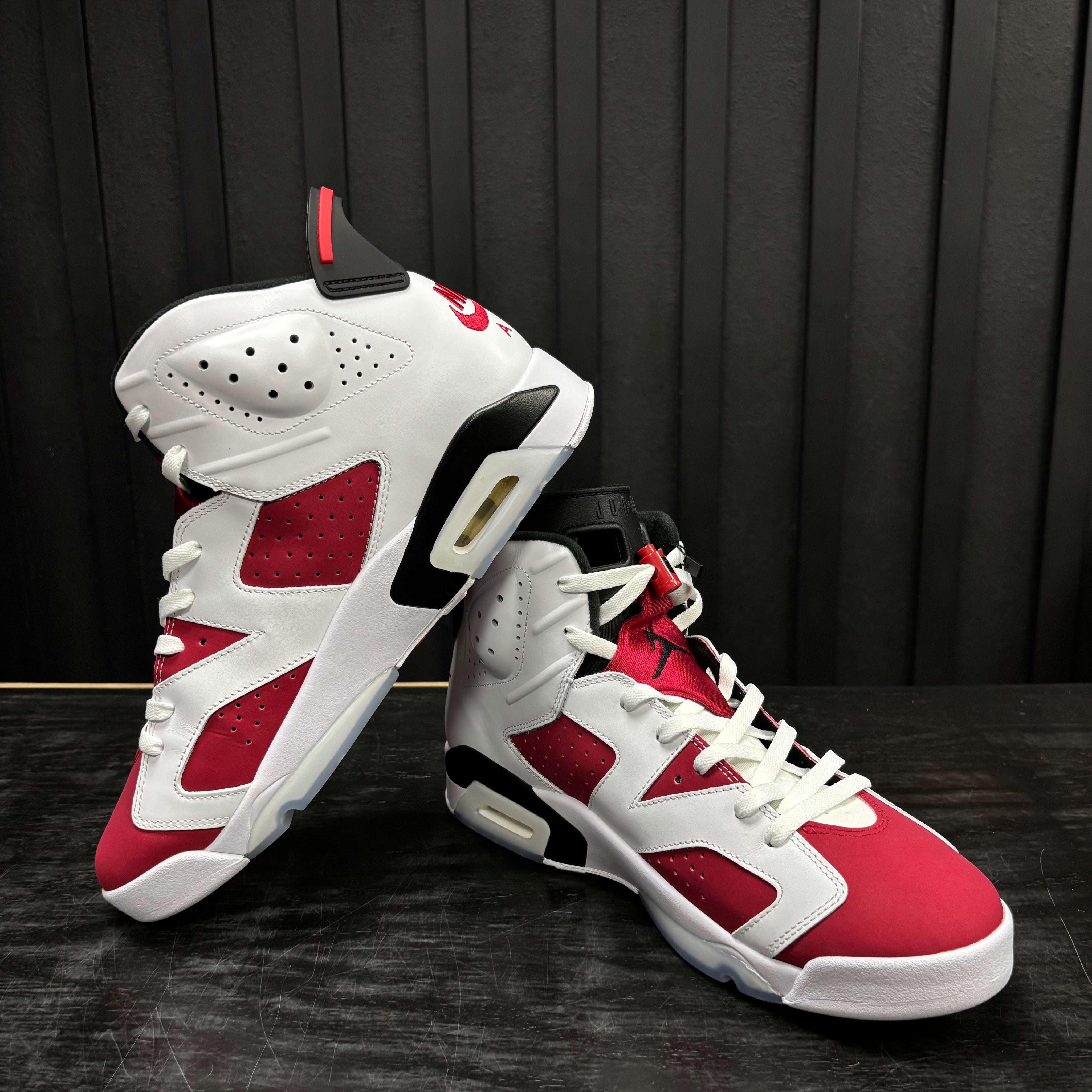 Jordan 6 Retro Carmine (2021) - Used - 1902