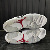 Jordan 6 Retro Carmine (2021) - Used - 1902