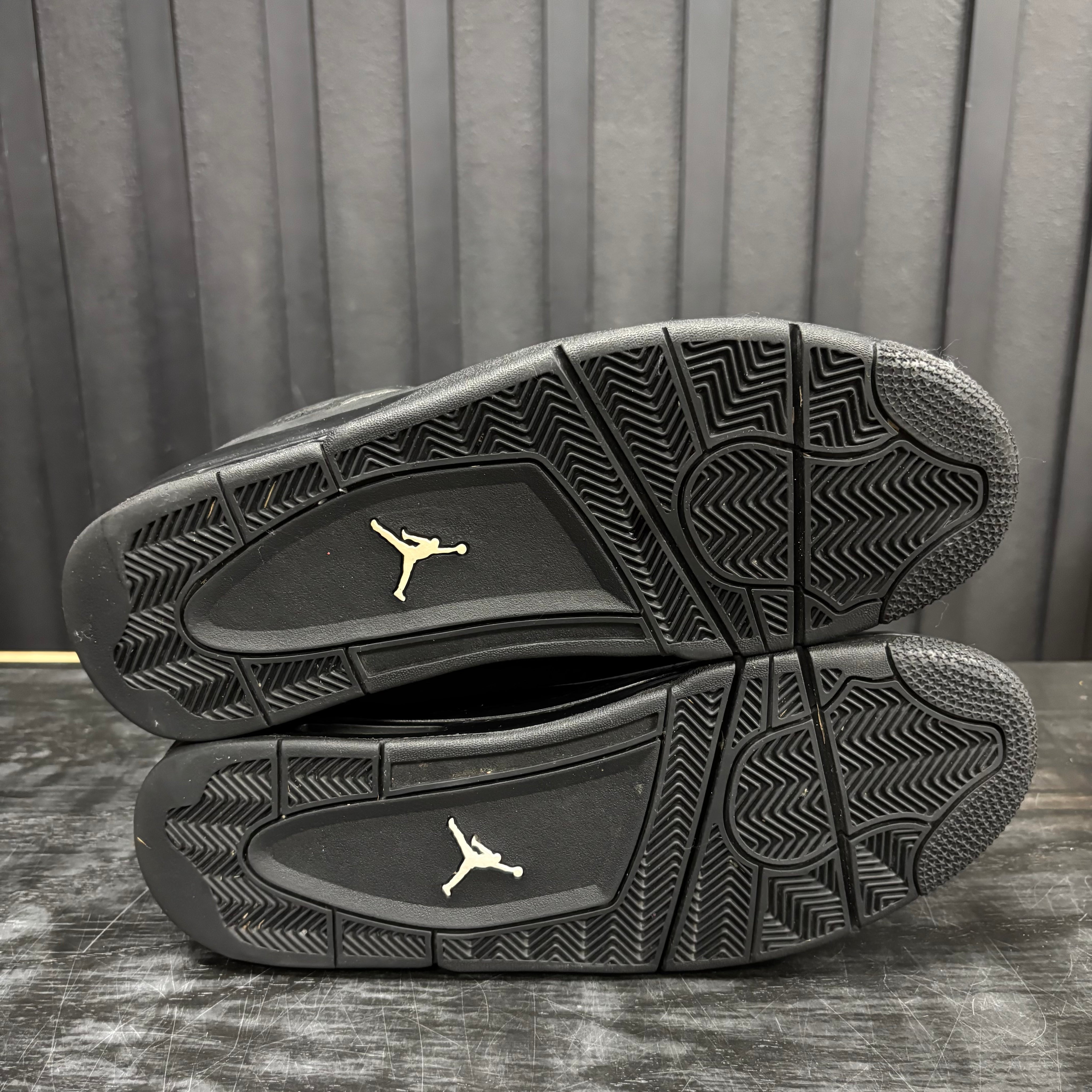 Jordan 4 Retro Black Cat (2020) - Used - 3884