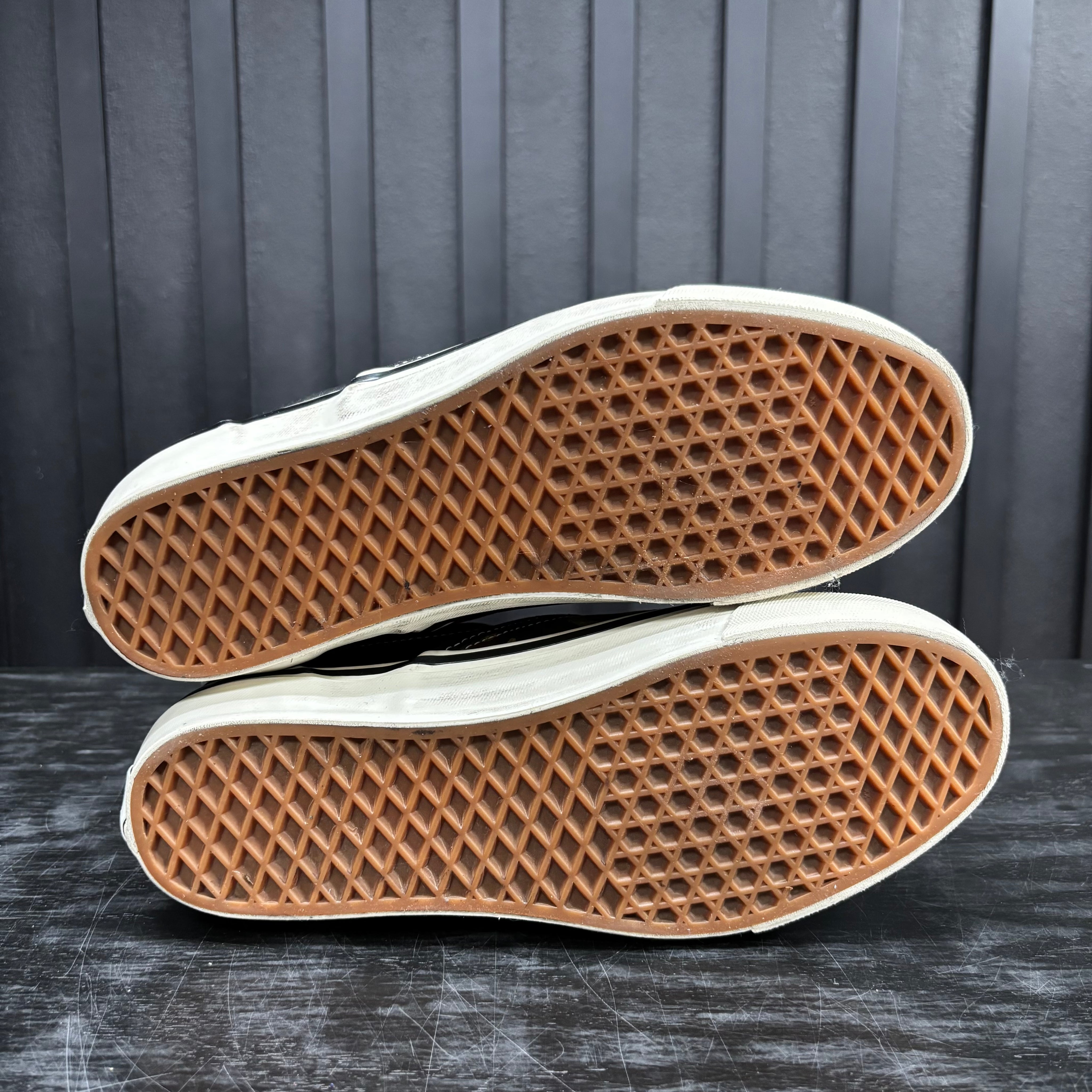 Vans LX Classic Slip-On 98 Pearlized Pack Camo Black - Used  - 1909