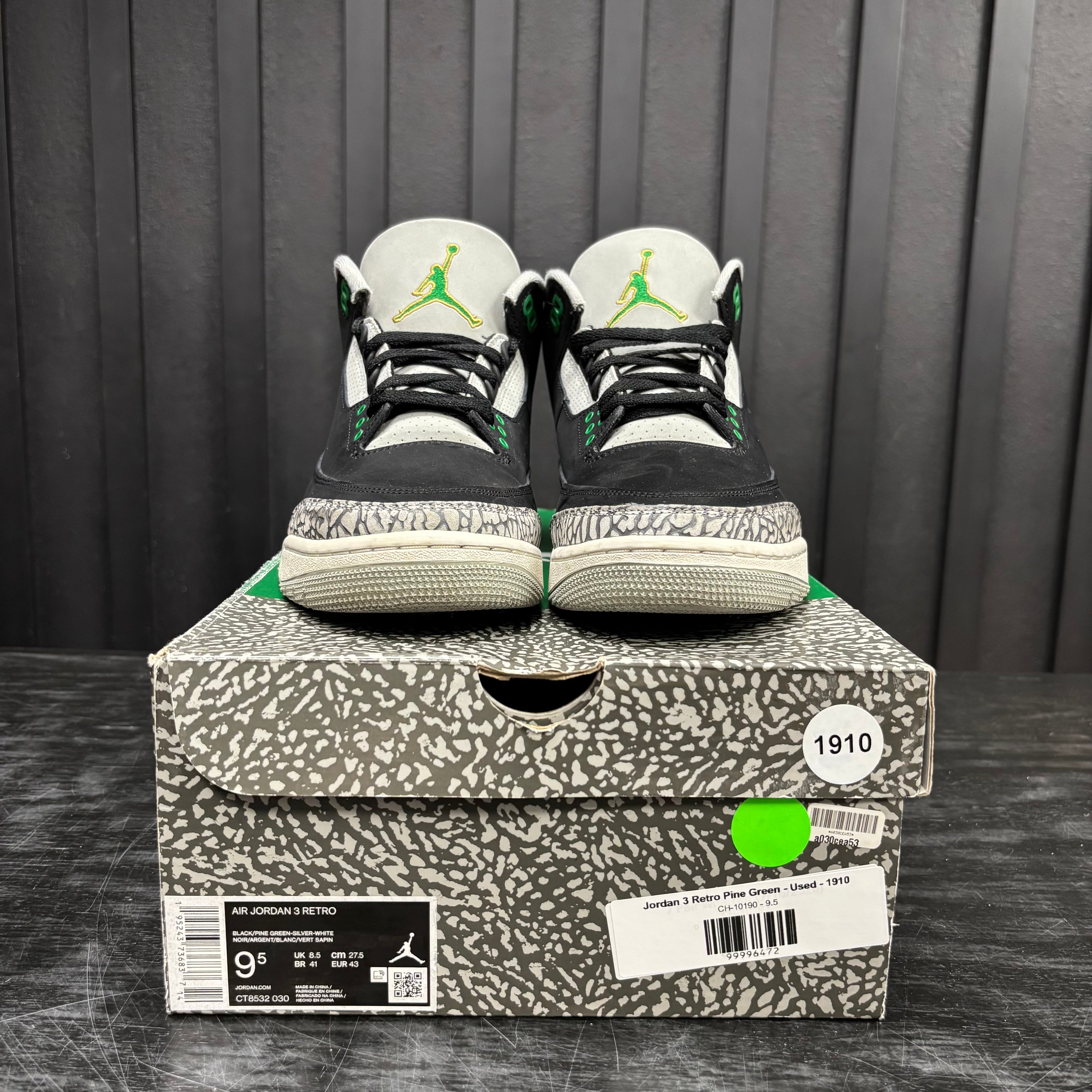 Jordan 3 Retro Pine Green - Used - 1910