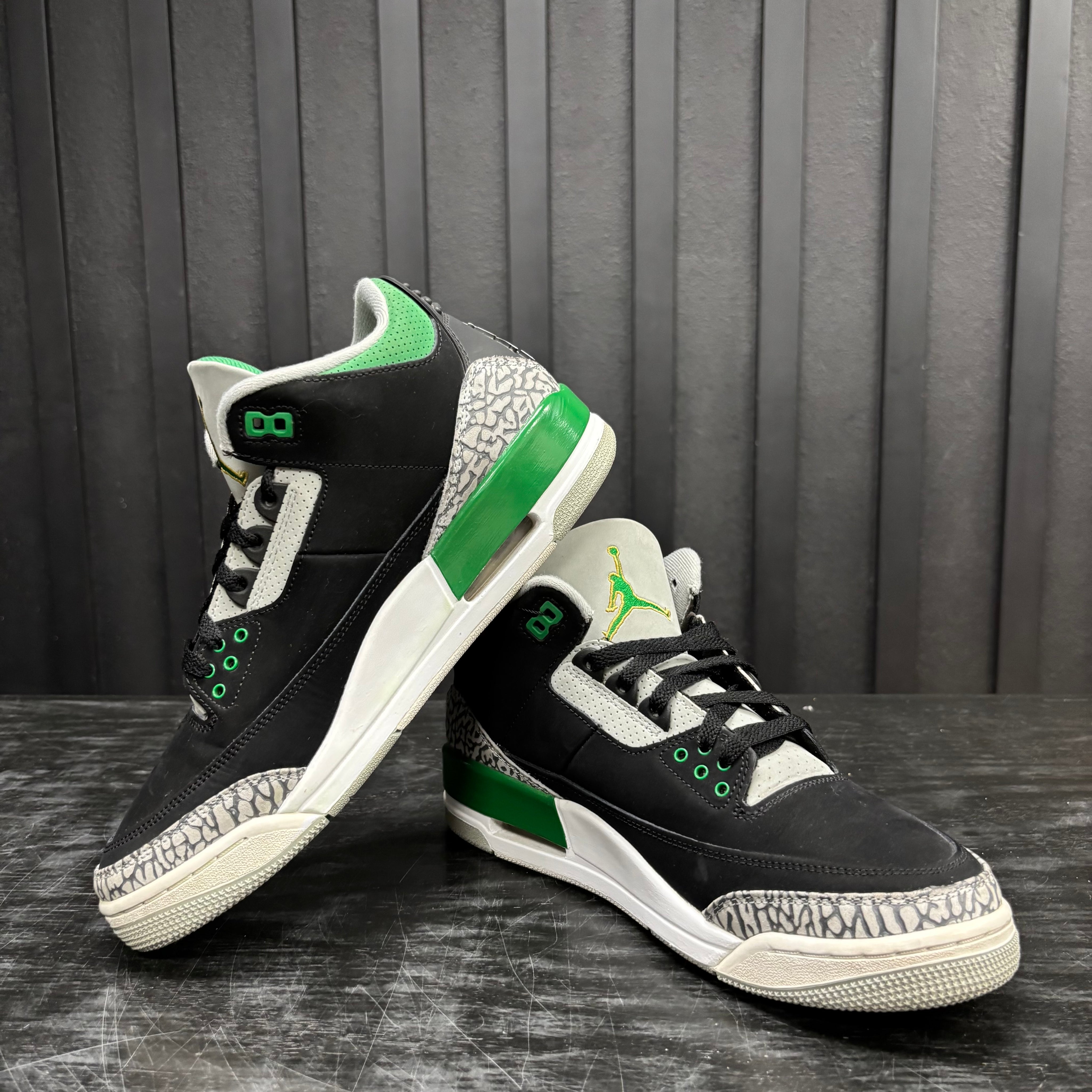 Jordan 3 Retro Pine Green - Used - 1910