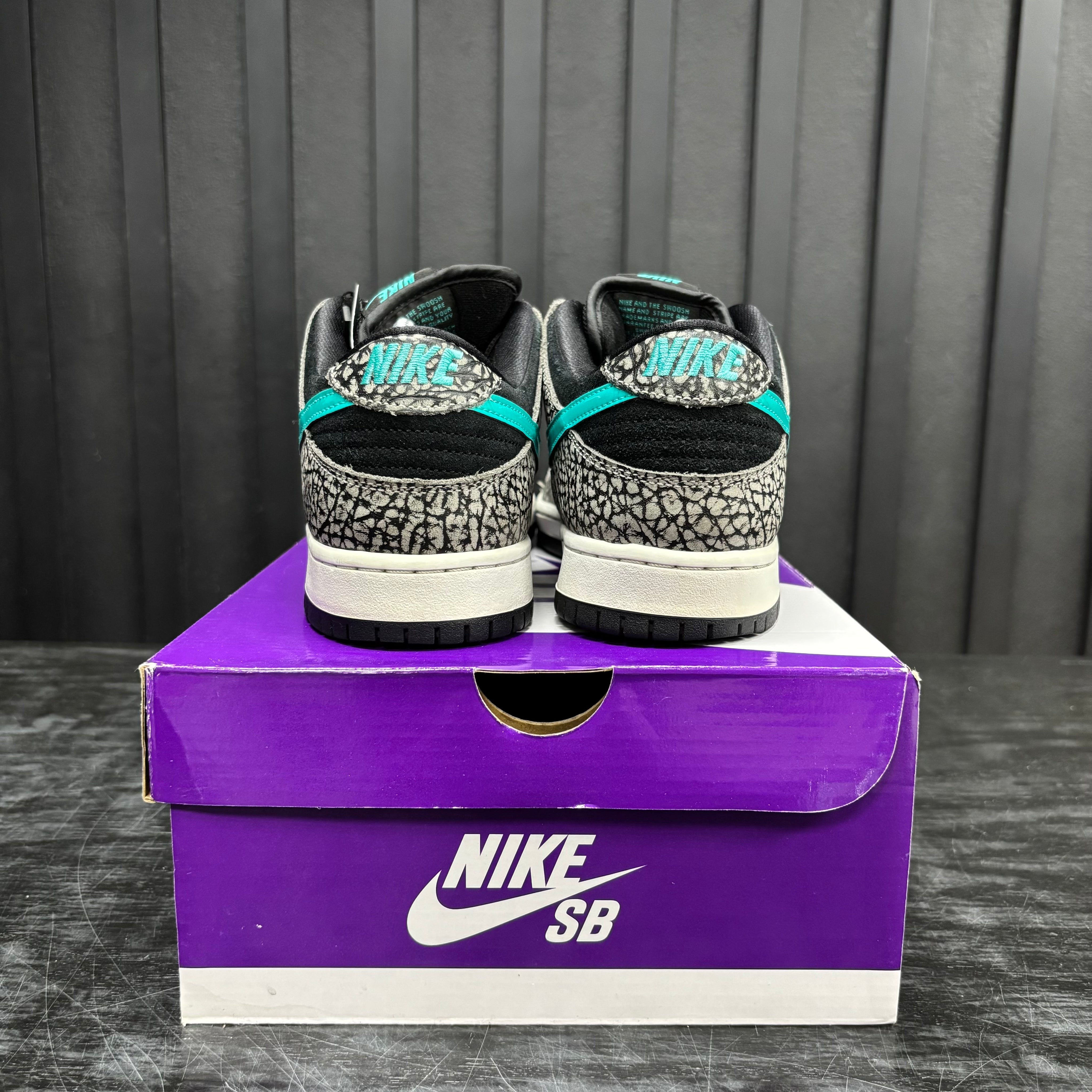 Nike SB Dunk Low atmos Elephant - Used - 4408