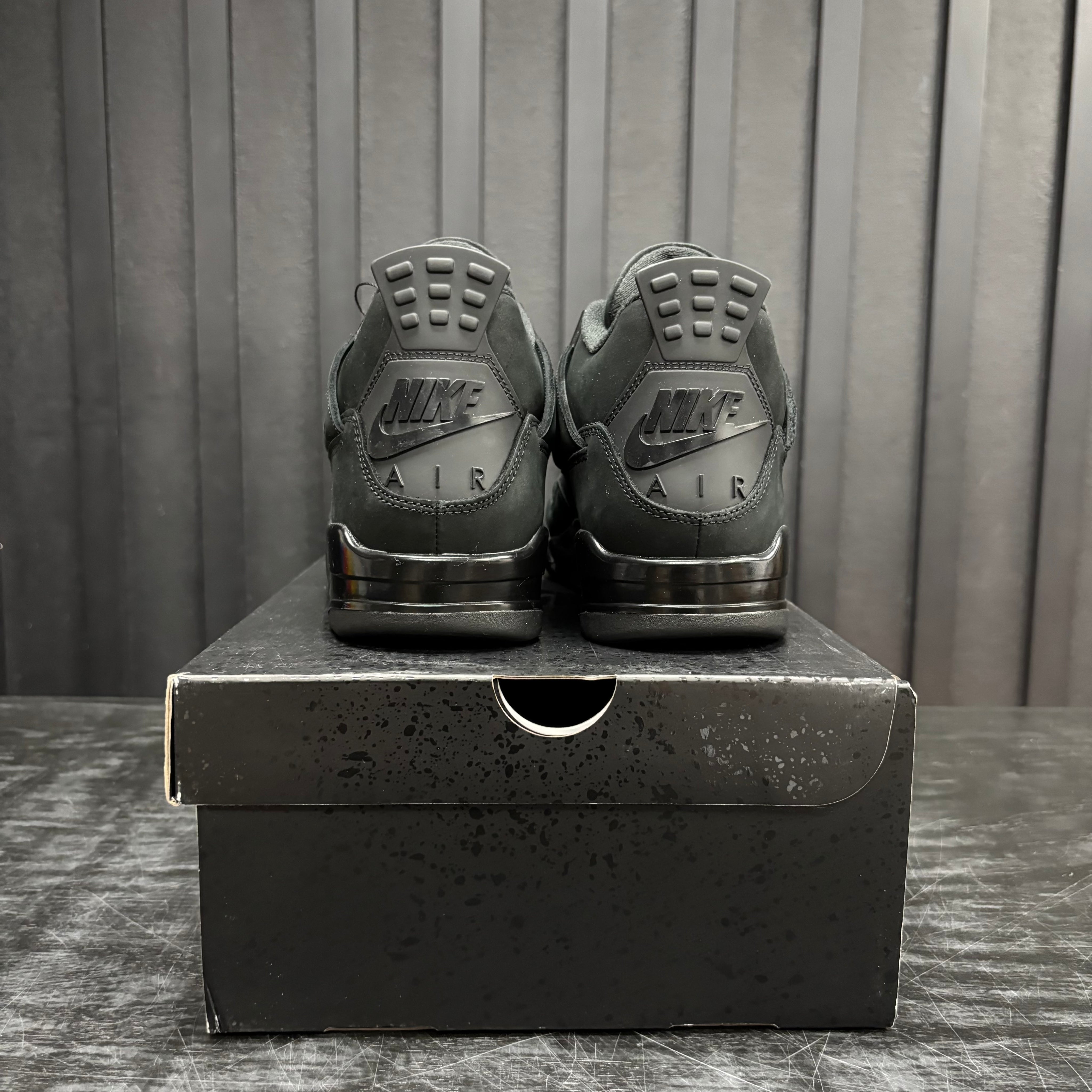 Jordan 4 Retro Black Cat (2025) - Used - 1933