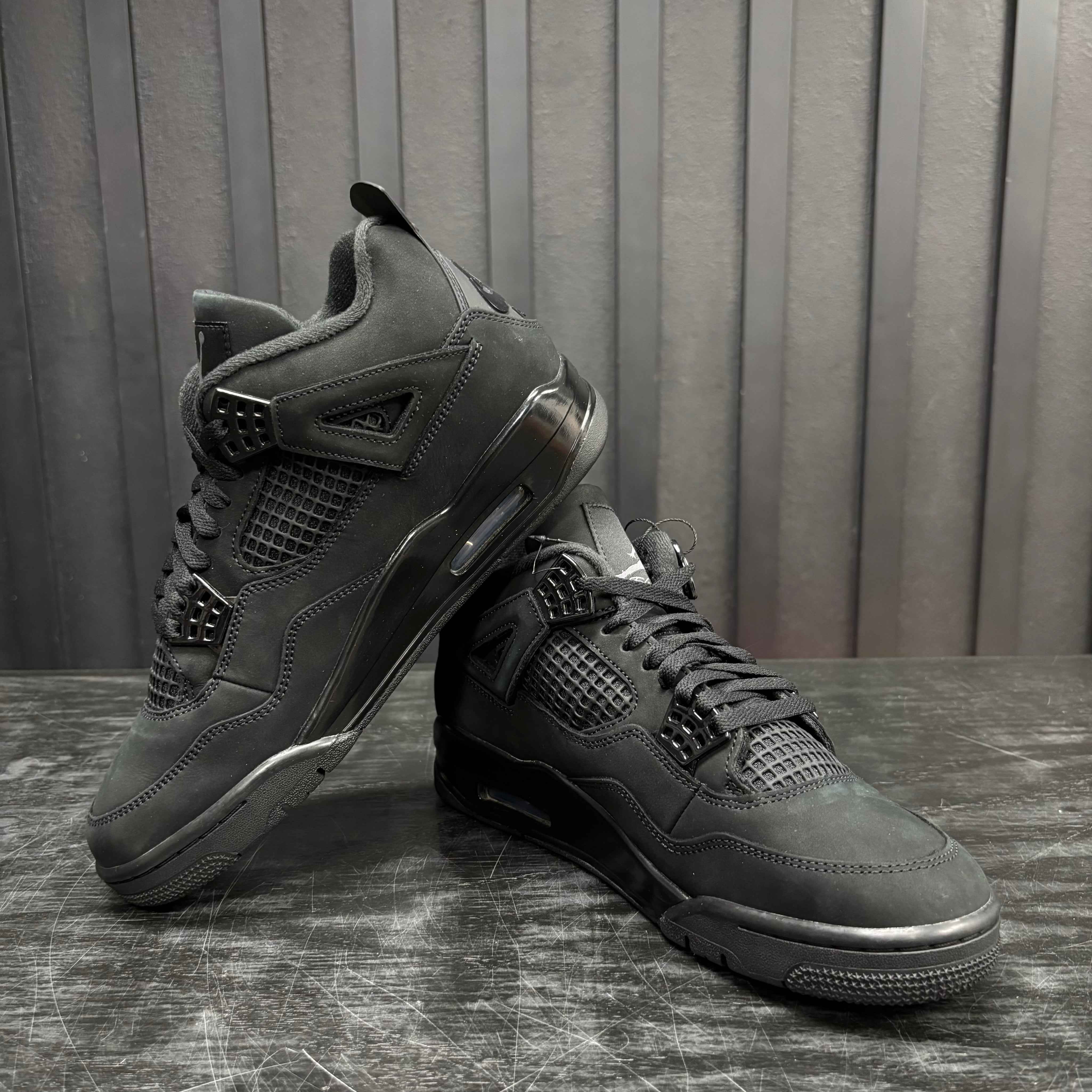 Jordan 4 Retro Black Cat (2025) - Used - 1933