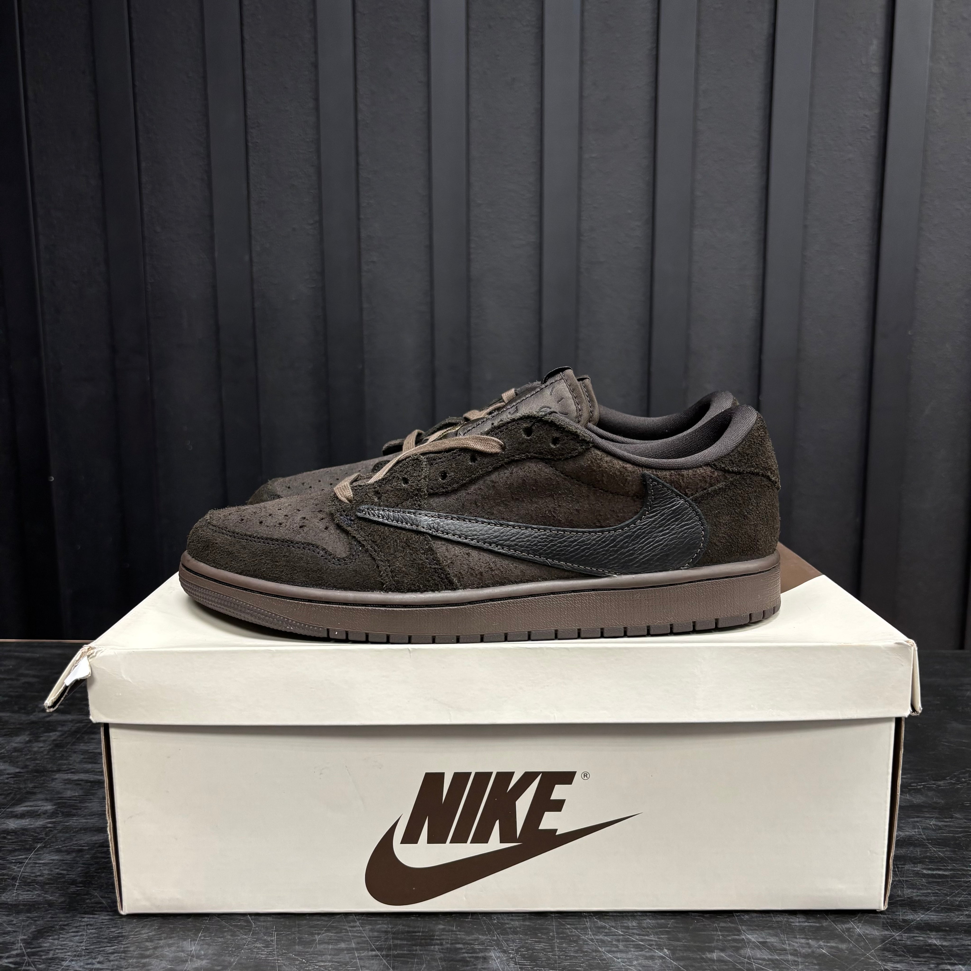 Jordan 1 Retro Low OG SP Travis Scott Velvet Brown - Used - 1942
