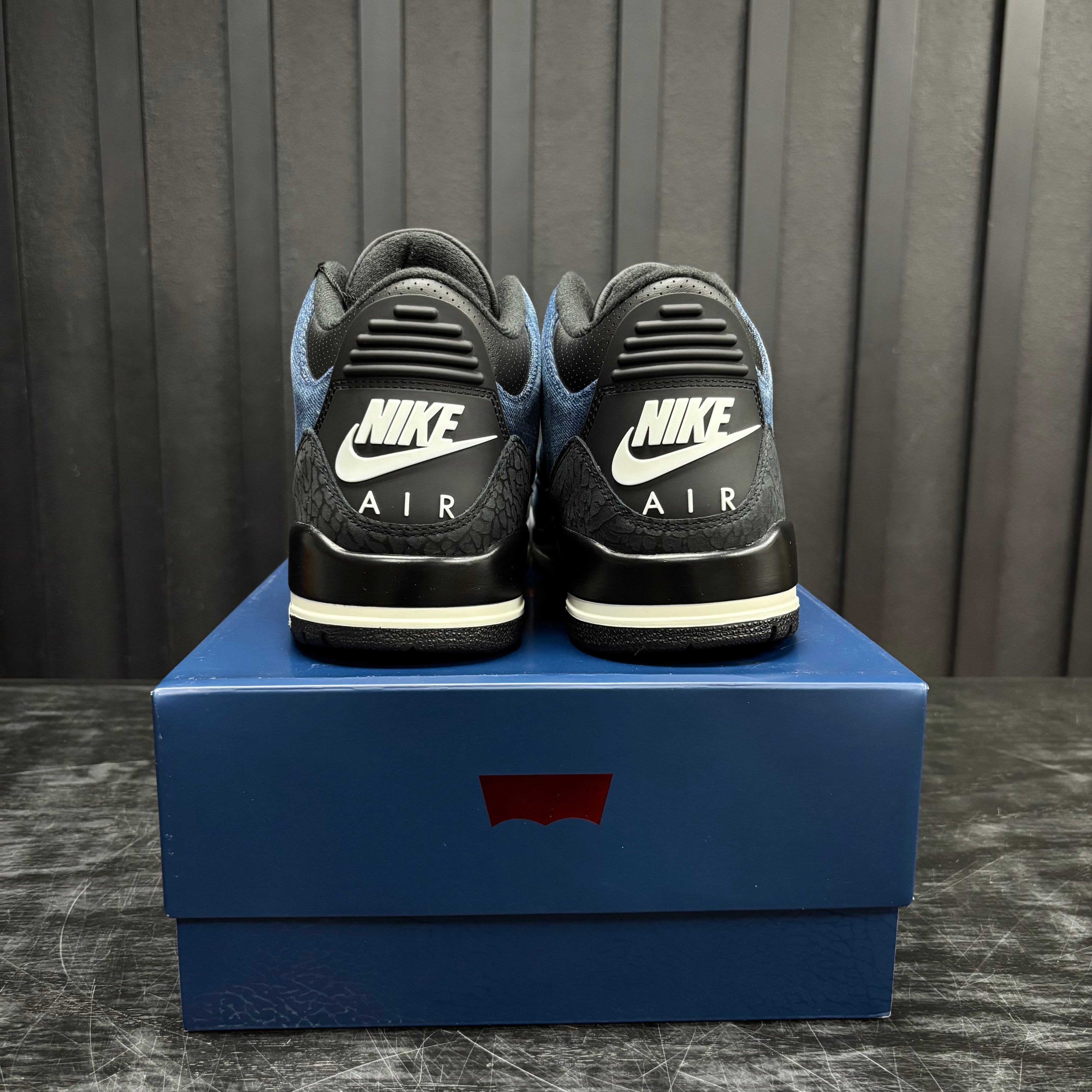 Jordan 3 Retro Levi’s Indigo - Used - 1953
