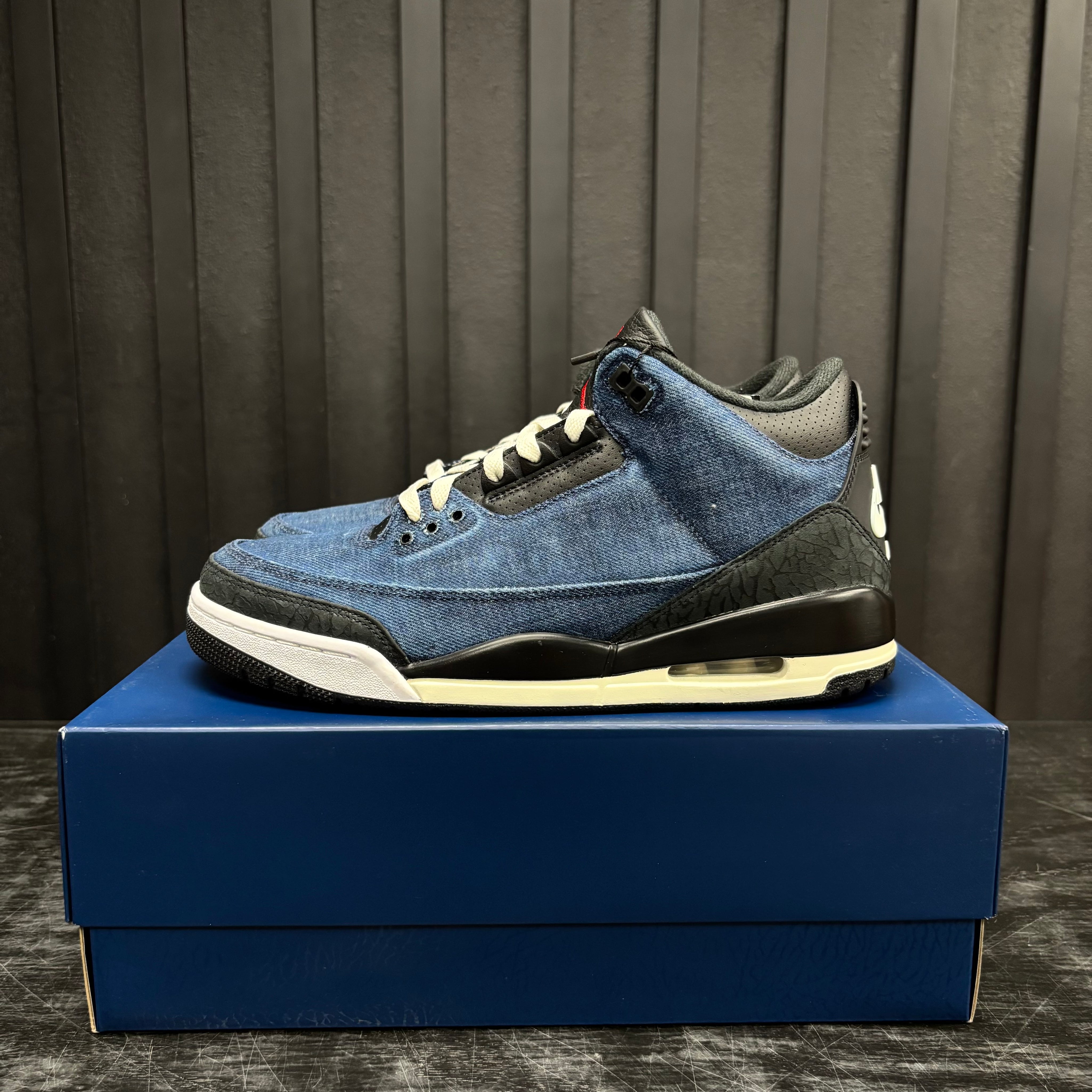 Jordan 3 Retro Levi’s Indigo - Used - 1953