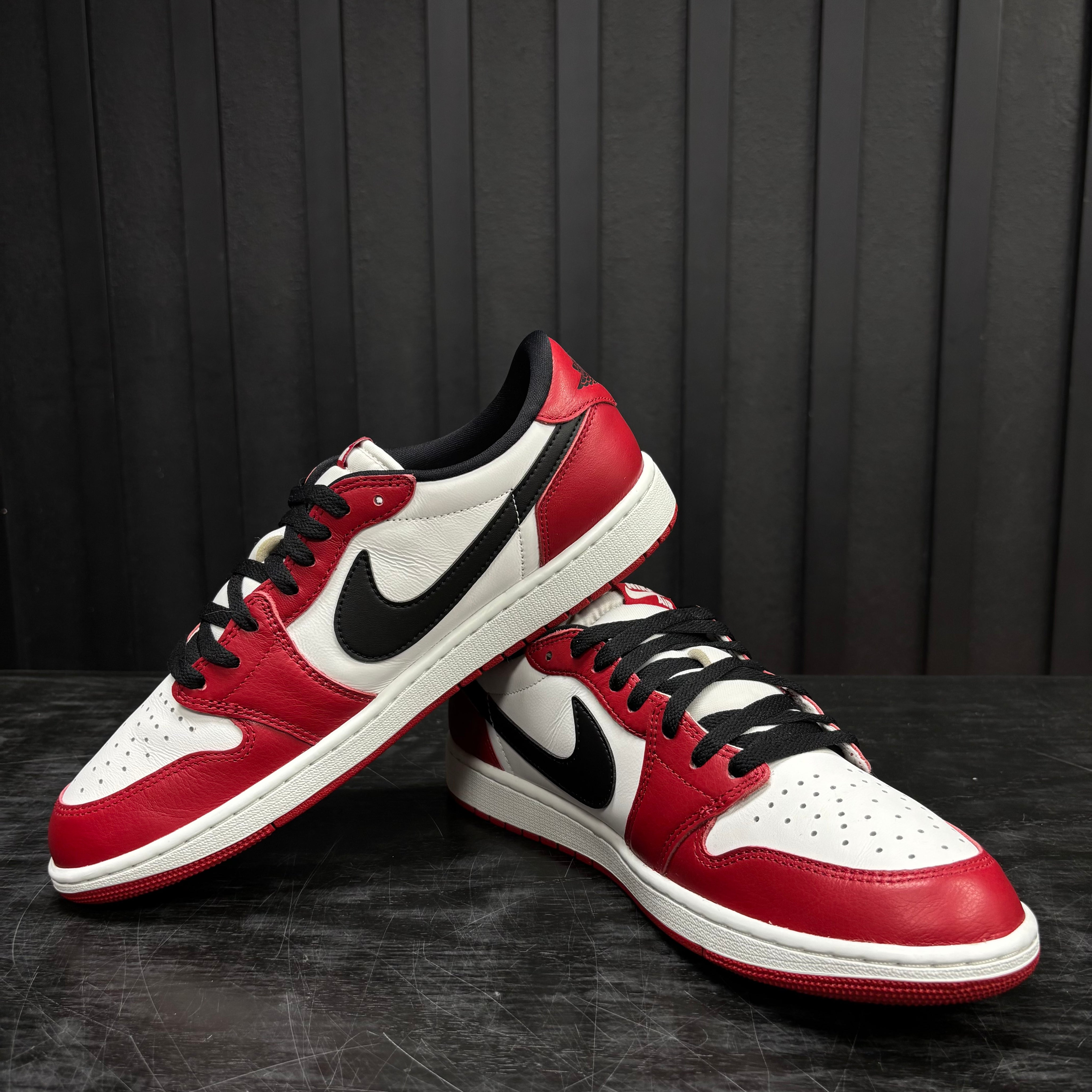 Jordan 1 Retro Low OG Chicago (2025) - Used - 1930