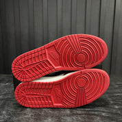 Jordan 1 Retro Low OG Chicago (2025) - Used - 1930