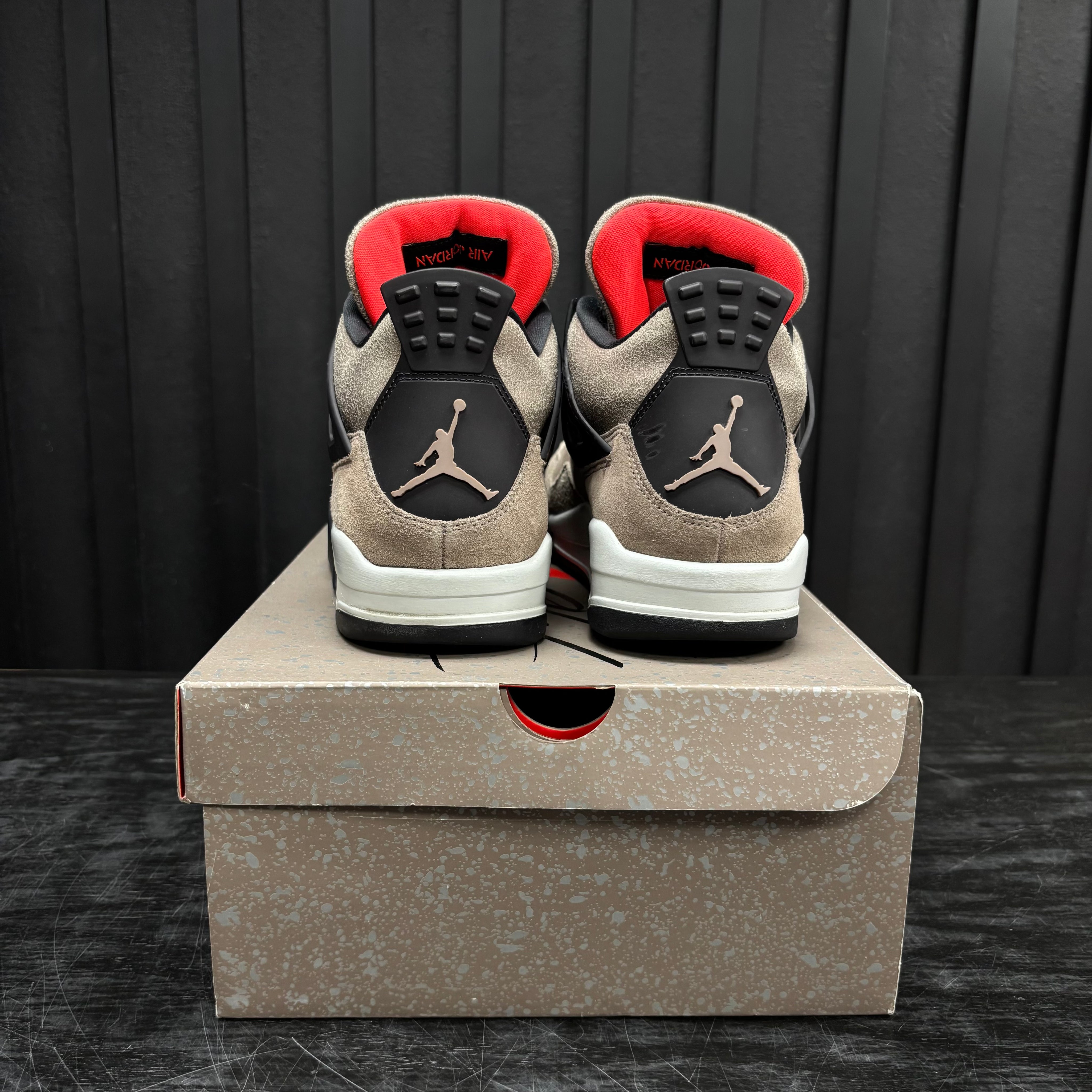 Jordan 4 Retro Taupe Haze - Used - 4437