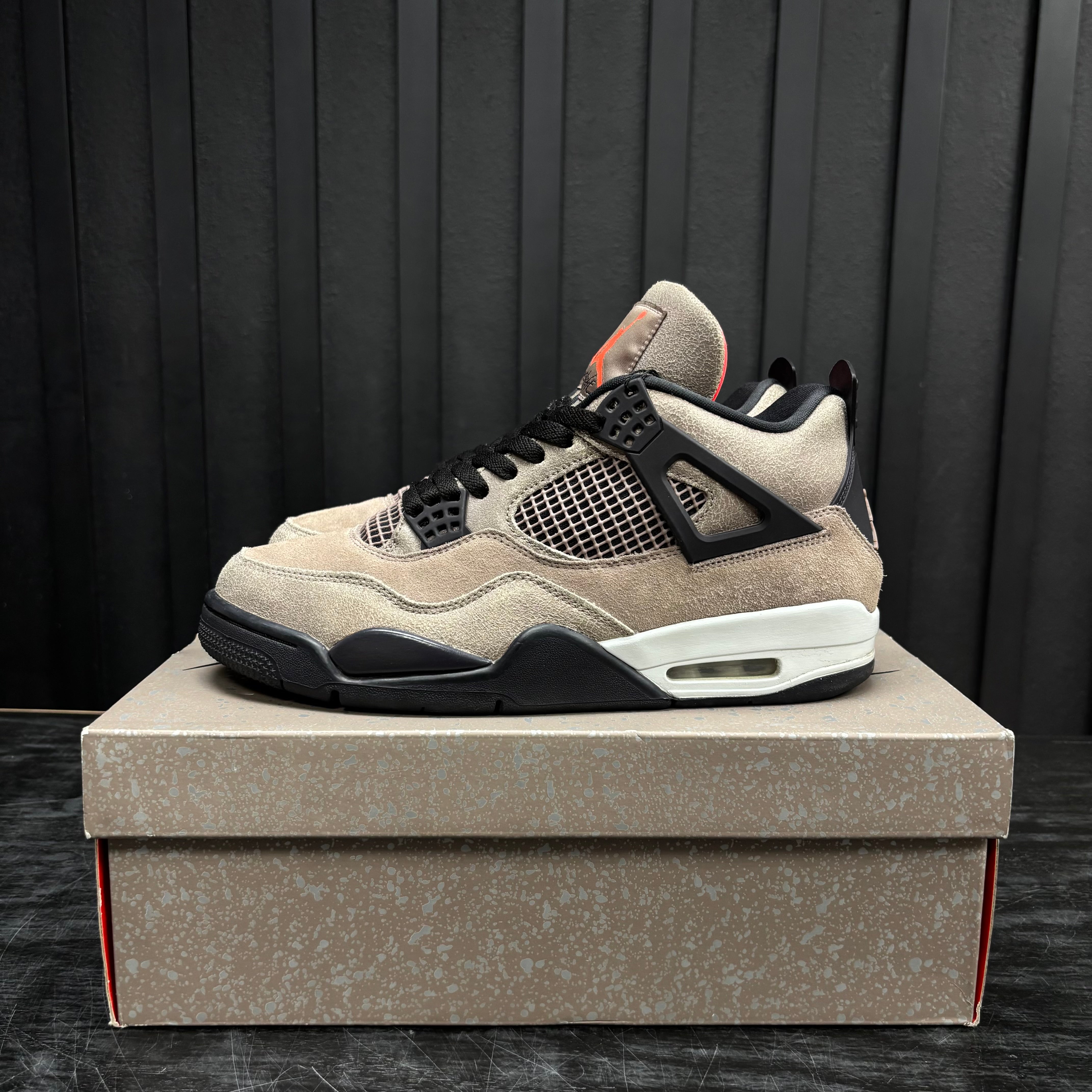 Jordan 4 Retro Taupe Haze - Used - 4437 – Common Hype