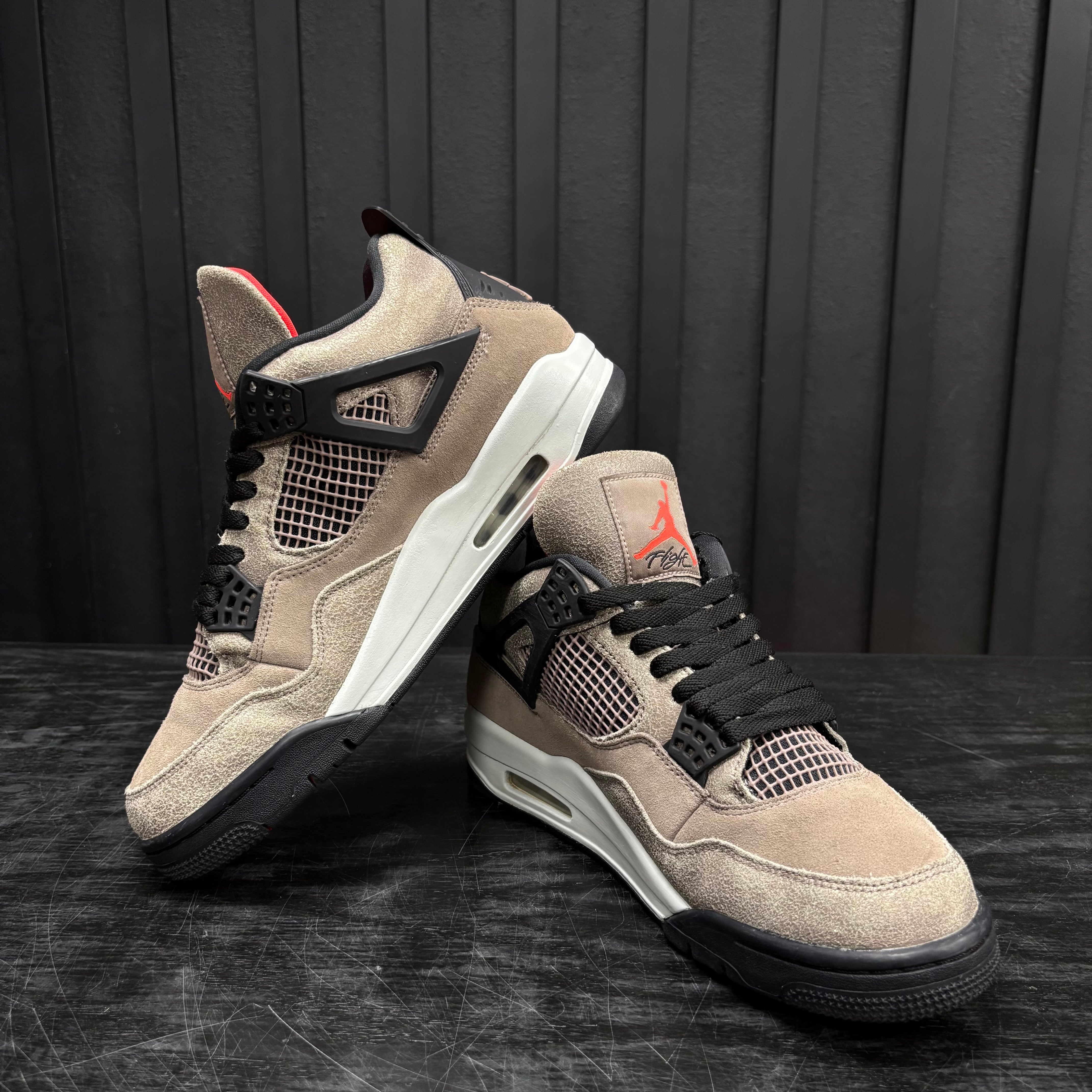 Jordan 4 Retro Taupe Haze - Used - 4437