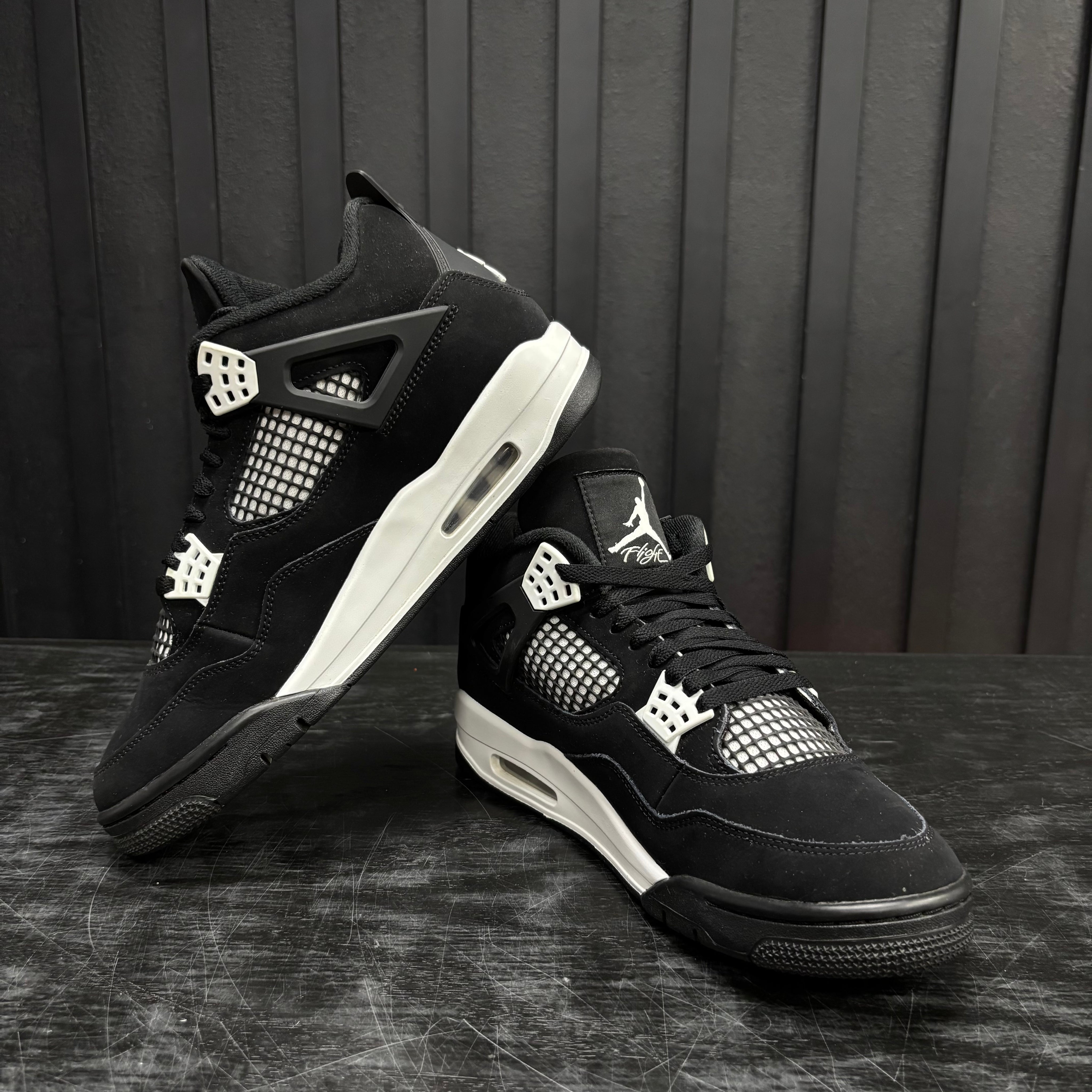 Jordan 4 Retro White Thunder - Used - 4422