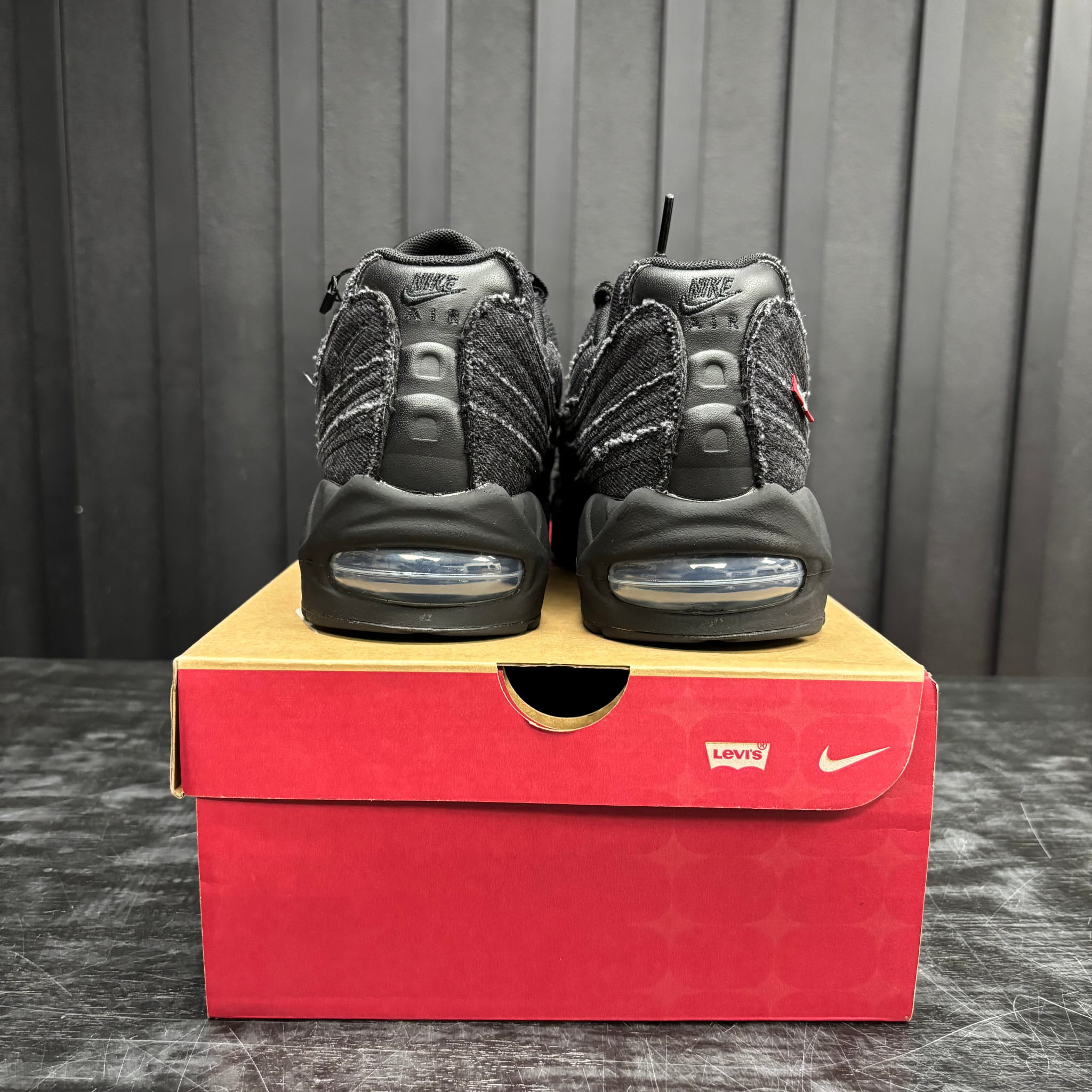 Nike Air Max 95 OG Levis Black - Used - 1955
