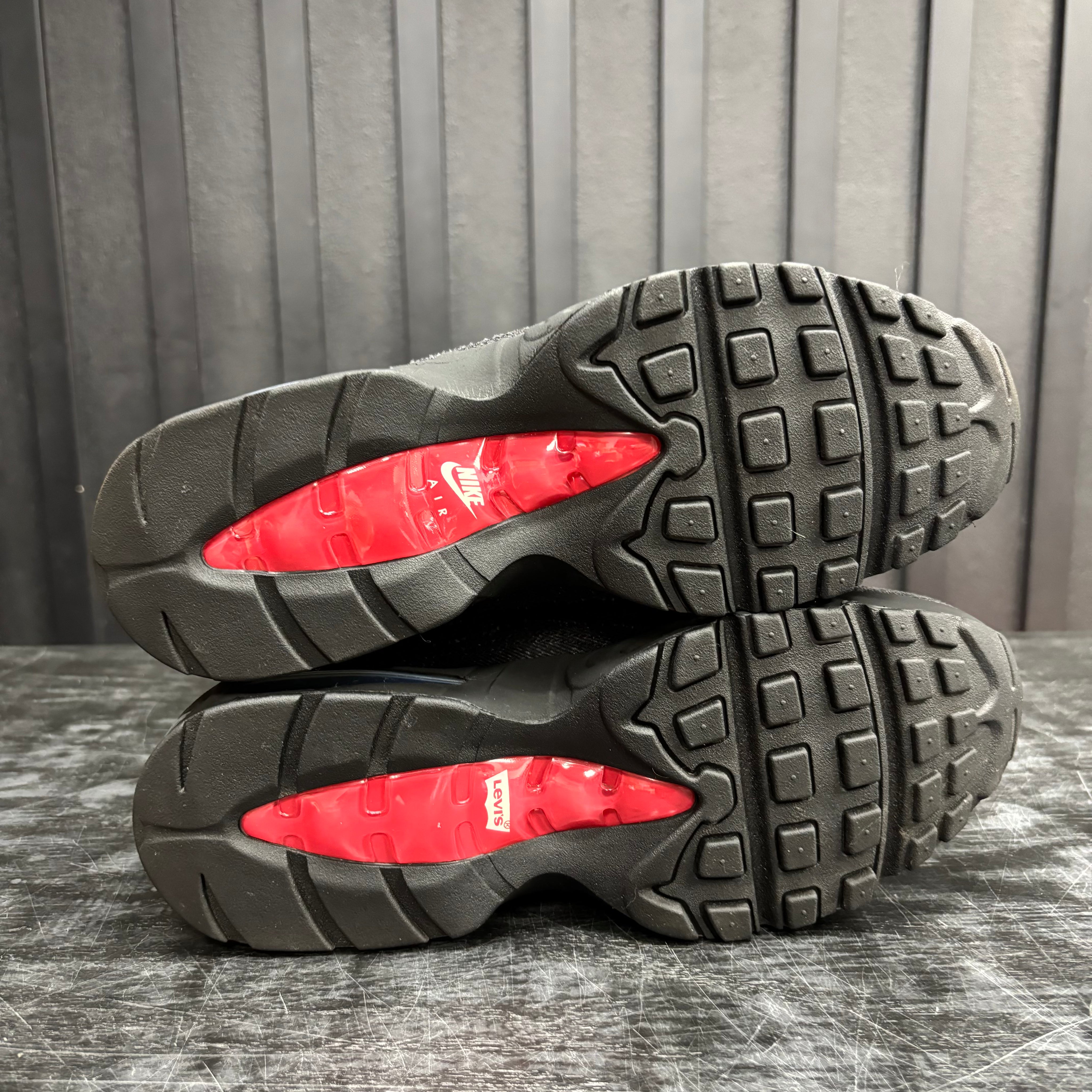 Nike Air Max 95 OG Levis Black - Used - 1955