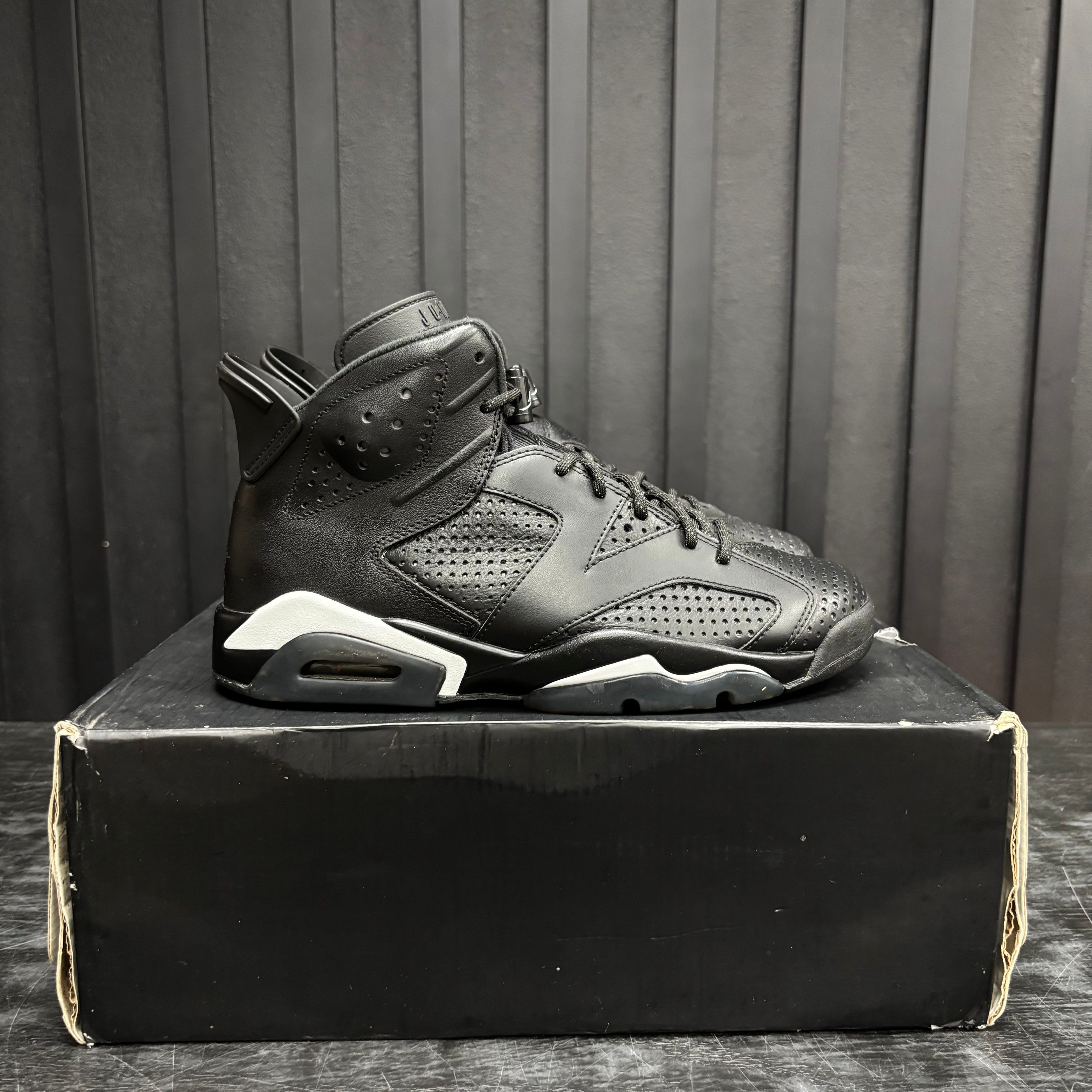 Jordan 6 Retro Black Cat - Used - 1922