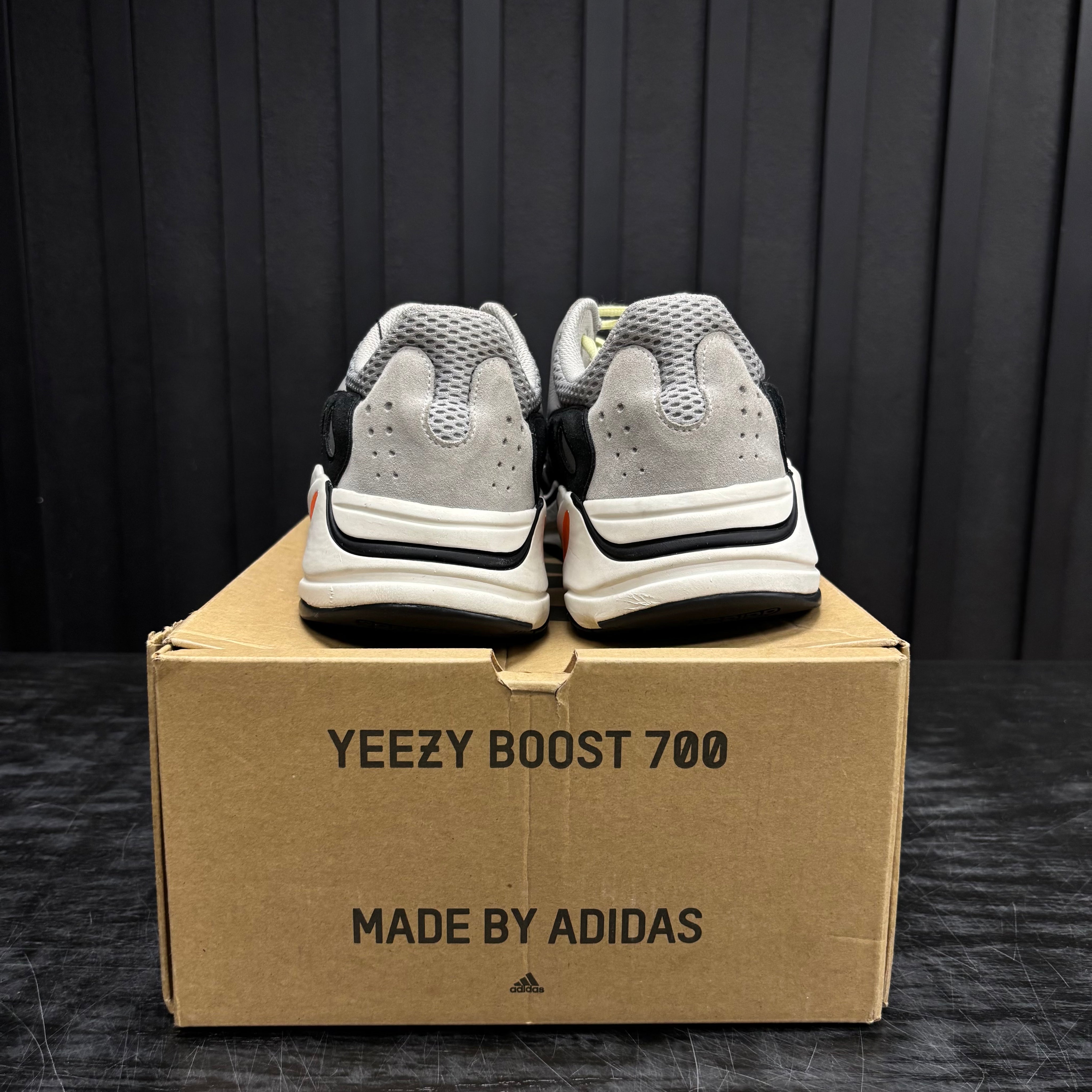 adidas Yeezy Boost 700 Wave Runner - Used - 1924