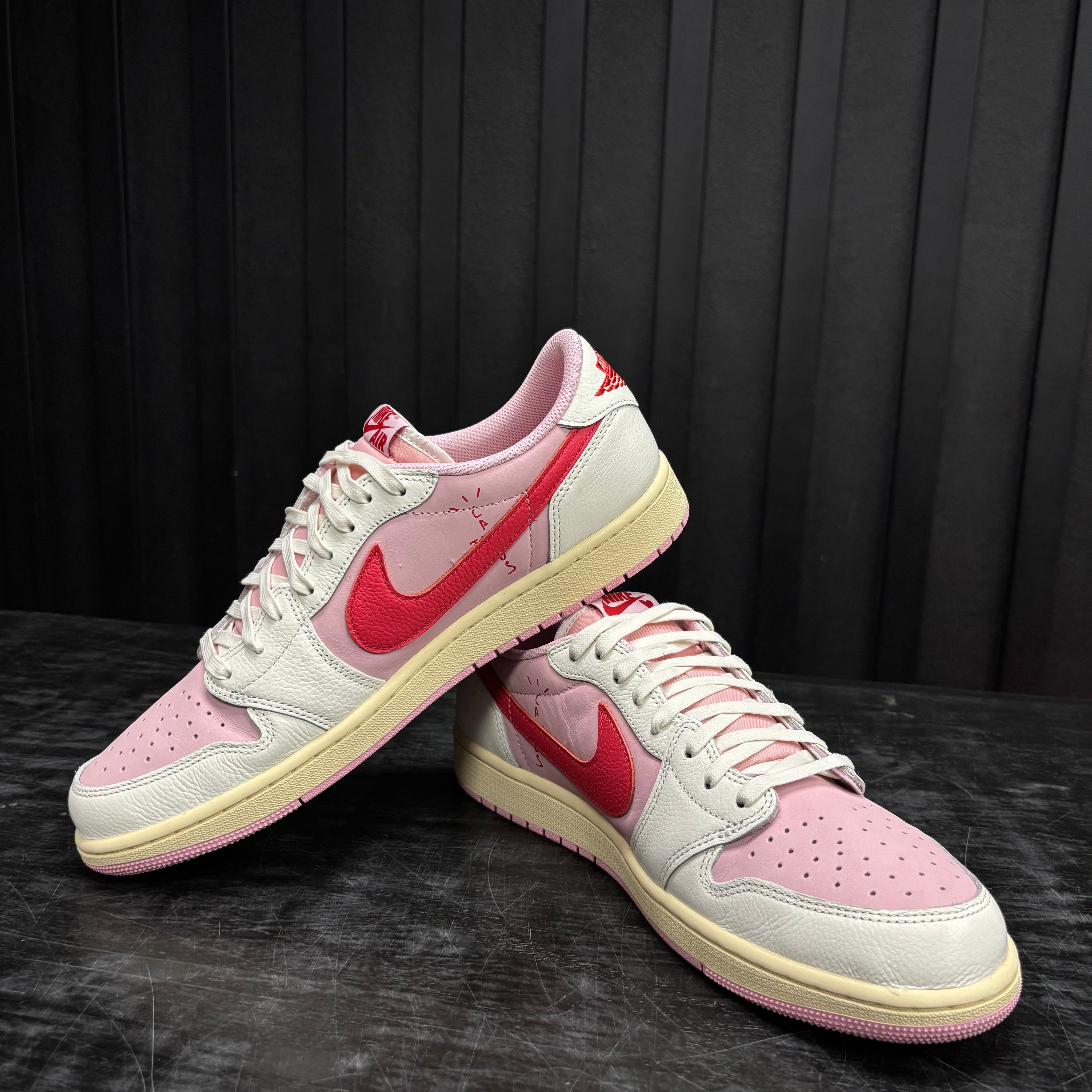 Jordan 1 Retro Low OG SP Travis Scott Sail Tropical Pink - Used - 1946