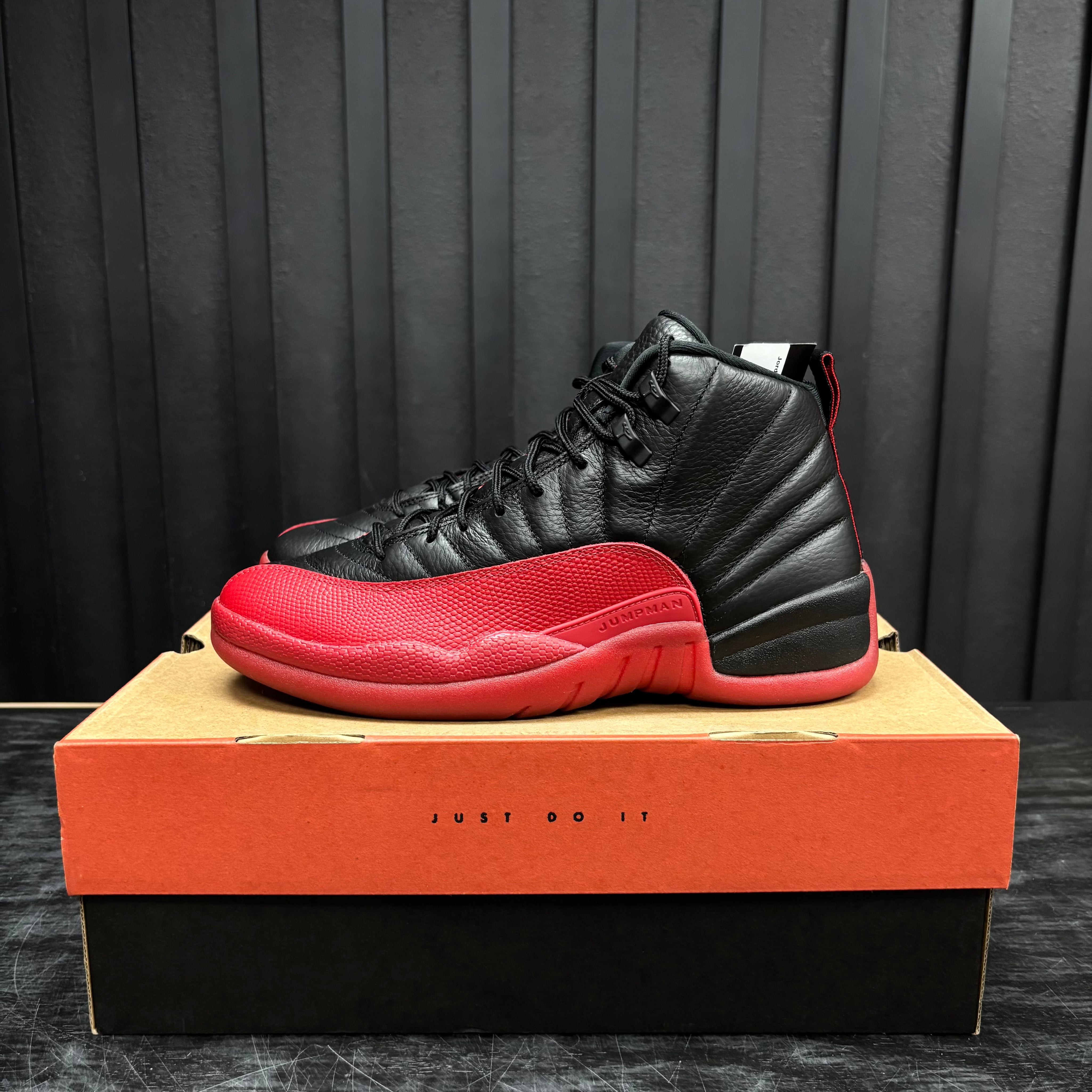 Jordan 12 Retro Flu Game (2025) - Used - 1928