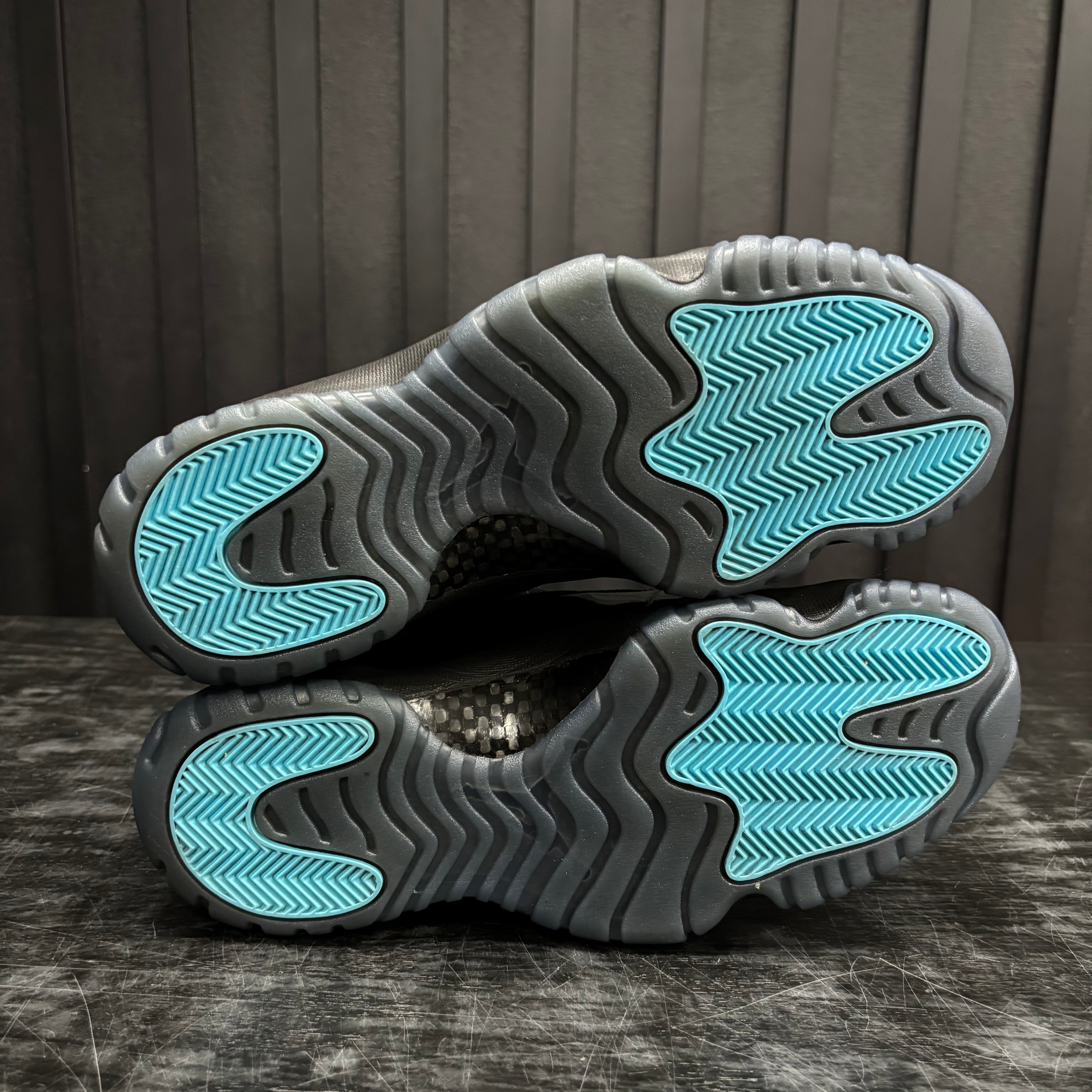 Jordan 11 Retro Gamma Blue (2025) - Used - 1948