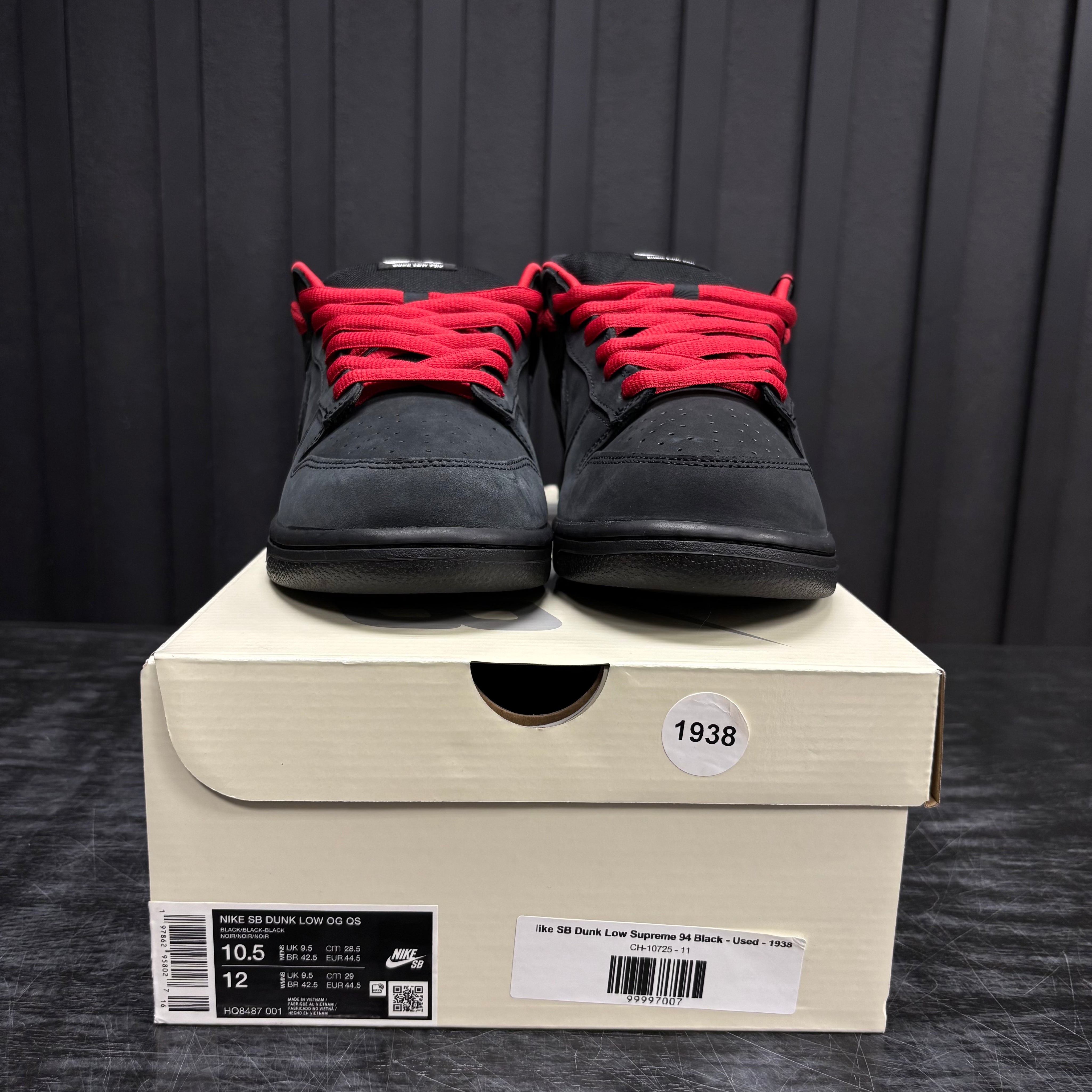 Nike SB Dunk Low Supreme 94 Black - Used - 1938