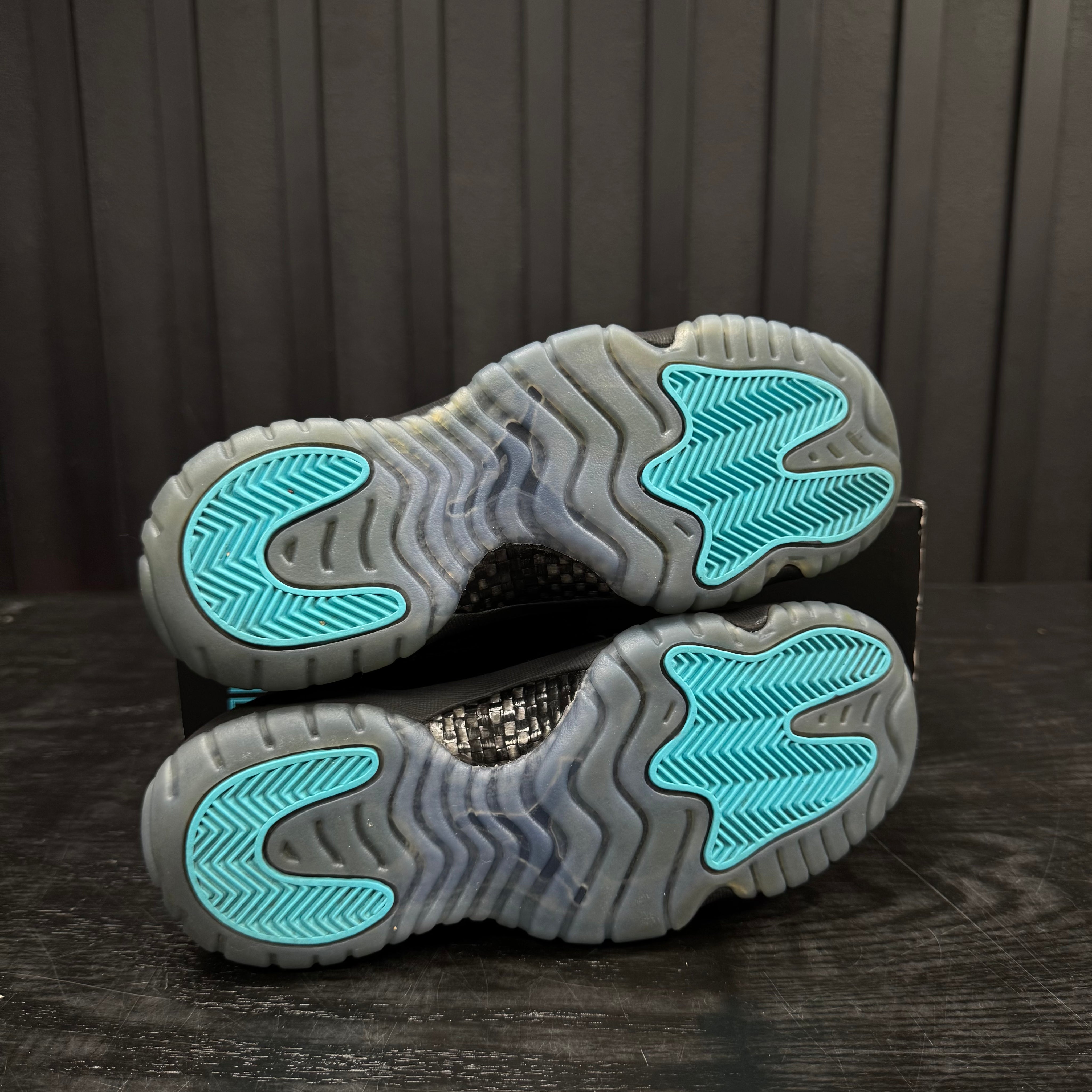 Jordan 11 Retro Gamma Blue (2025) (GS) - Used - 1759