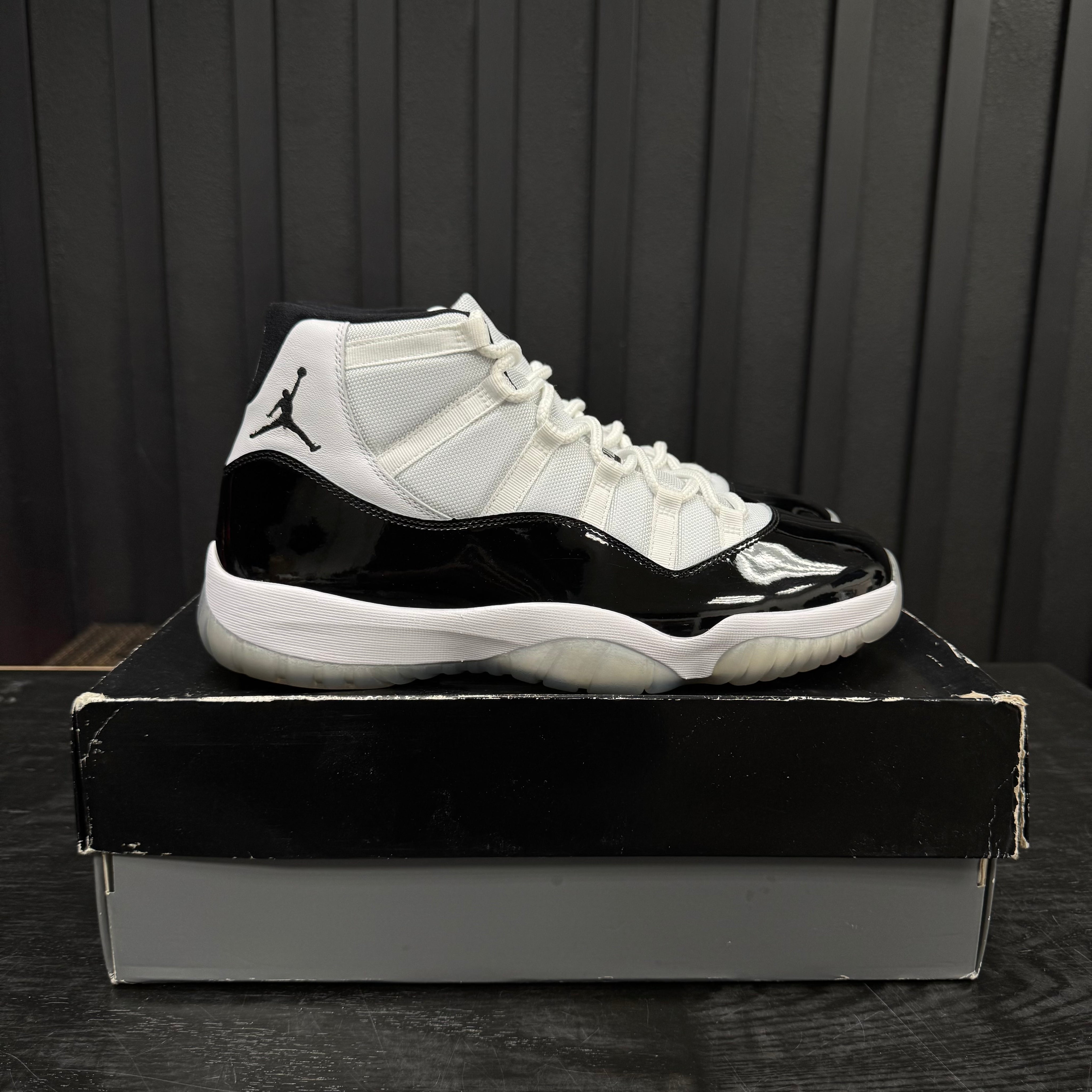 Jordan 11 Retro Concord (2018) - Used - 1770