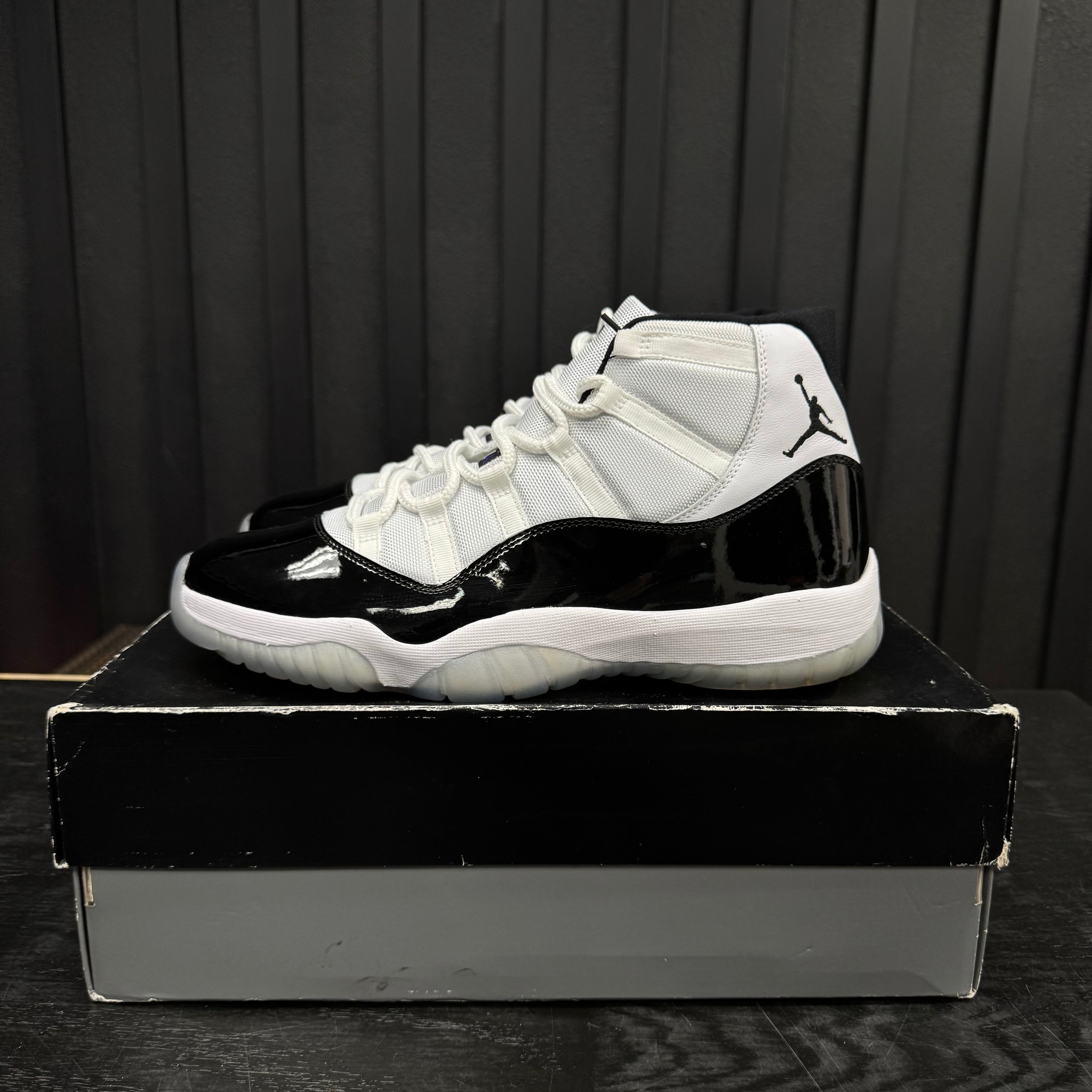 Jordan 11 Retro Concord (2018) - Used - 1770