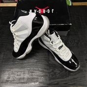 Jordan 11 Retro Concord (2018) - Used - 1770