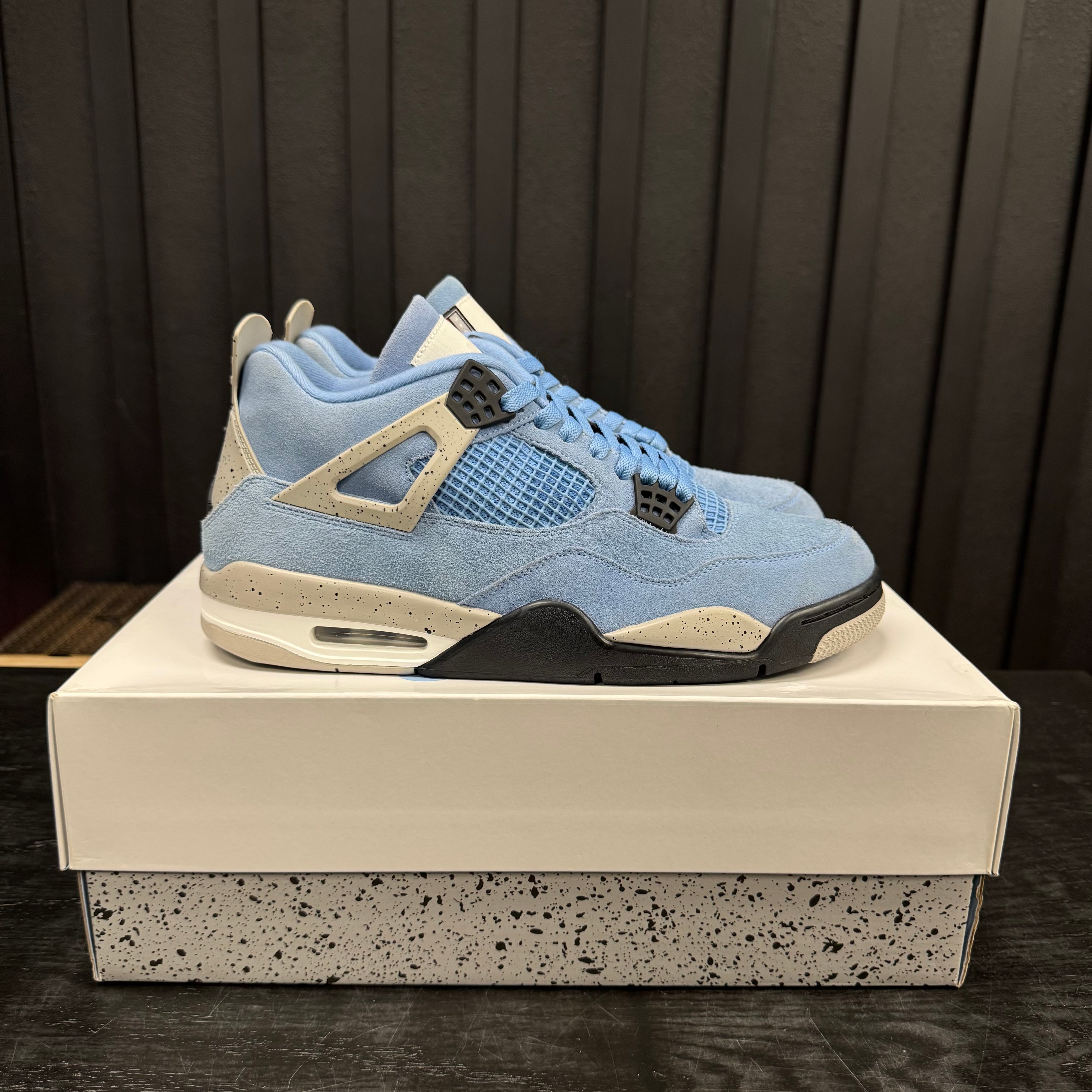 Jordan 4 Retro University Blue - Used - 1753