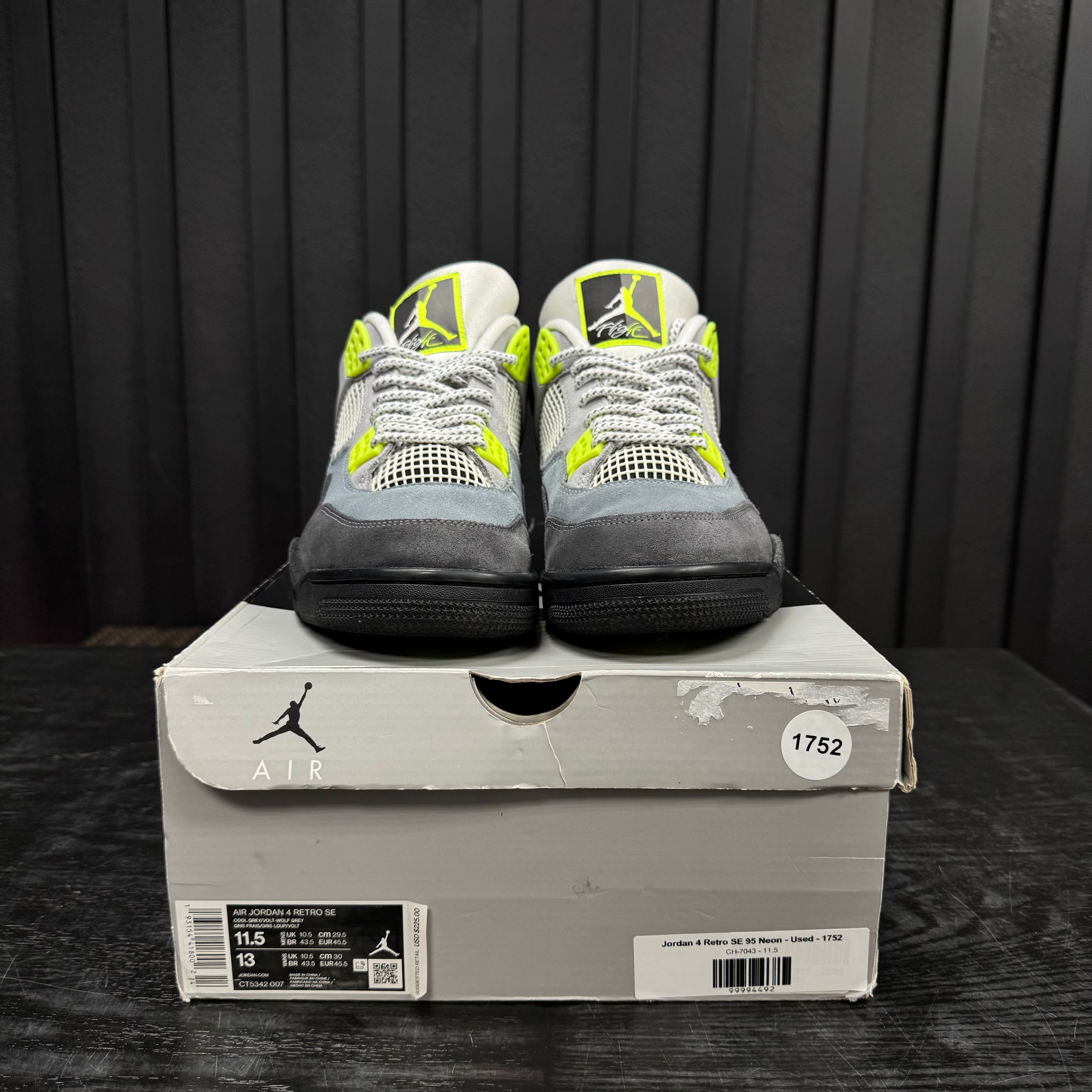 Jordan 4 Retro SE 95 Neon - Used - 1752