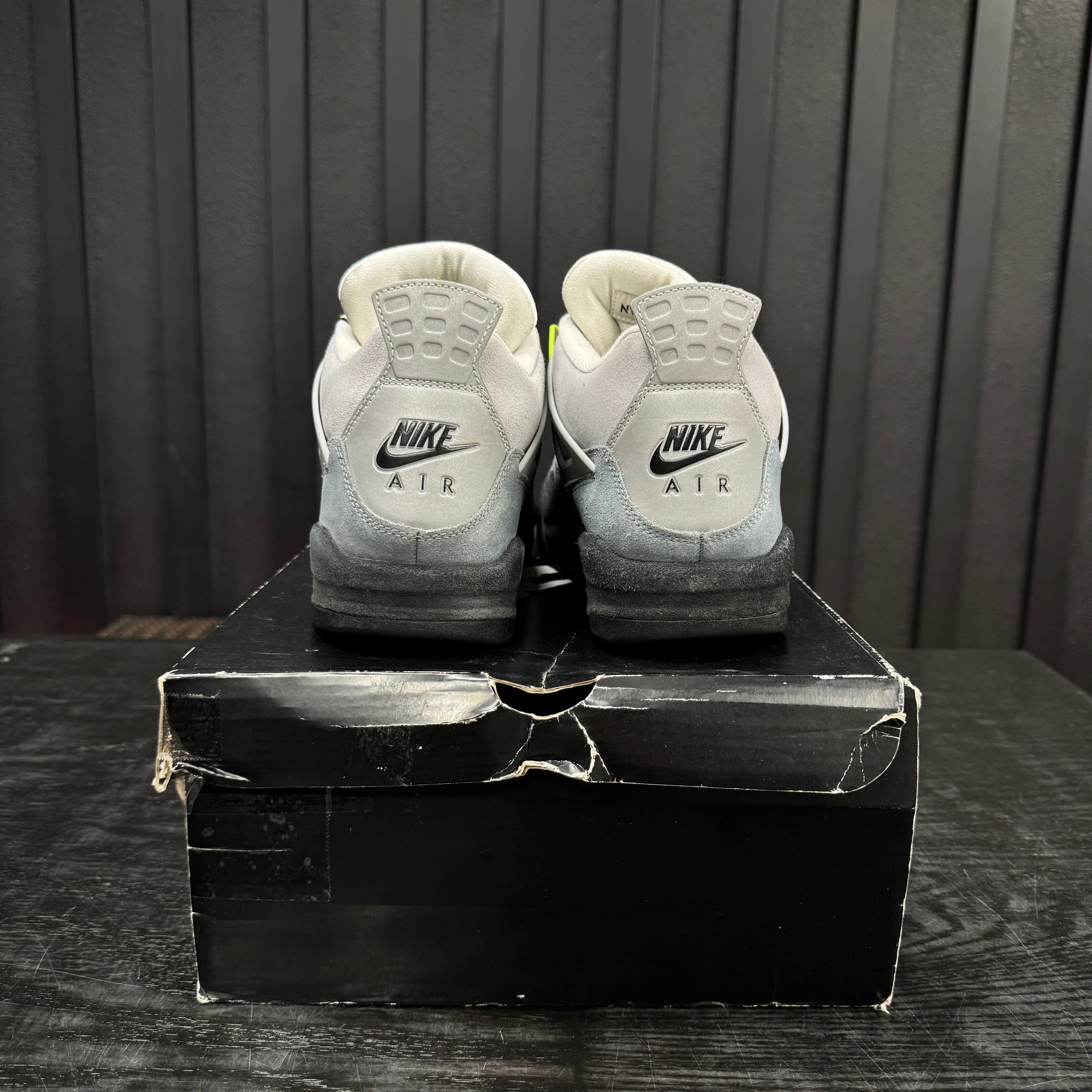 Jordan 4 Retro SE 95 Neon - Used - 1752