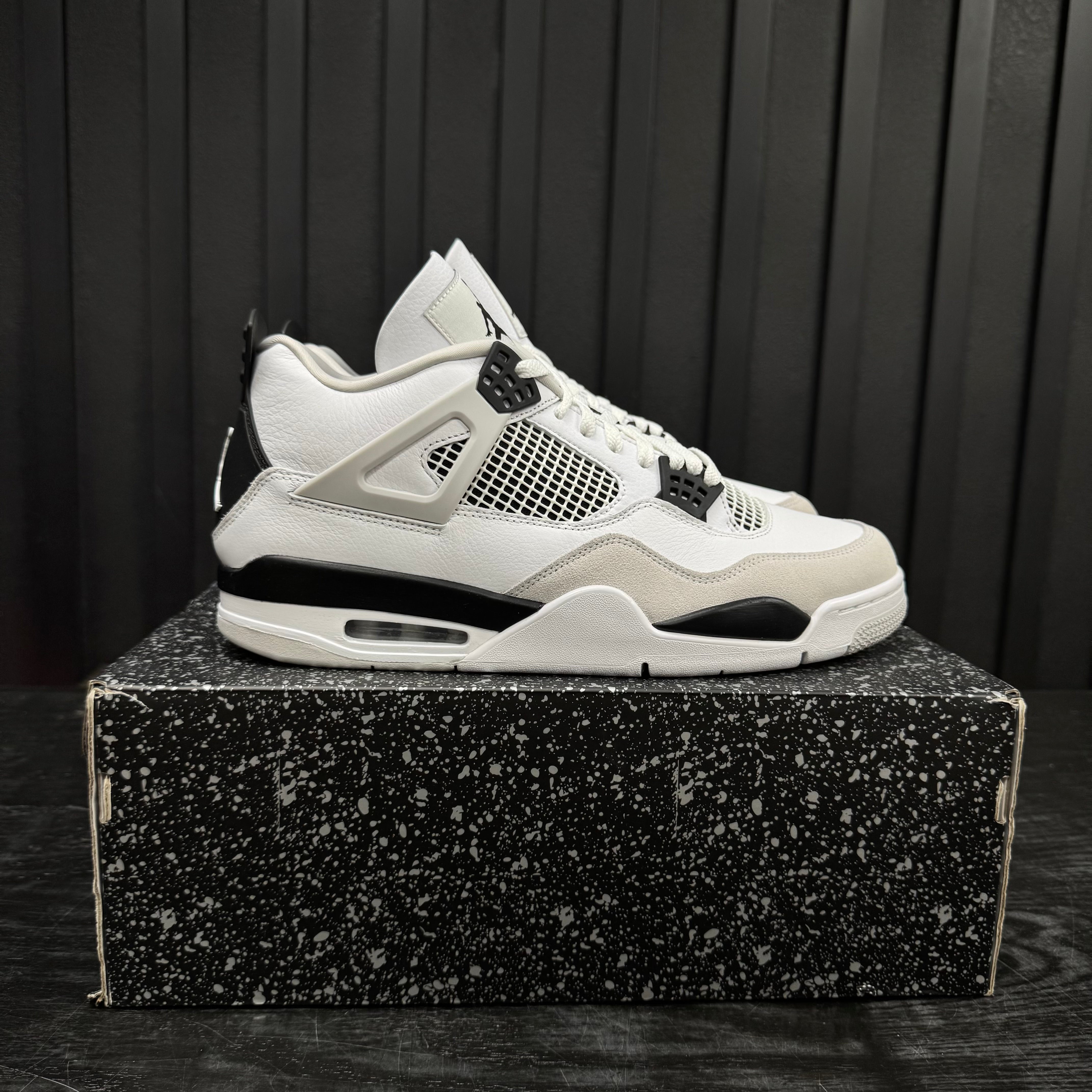 Jordan 4 Retro Military Black - Used - 1771