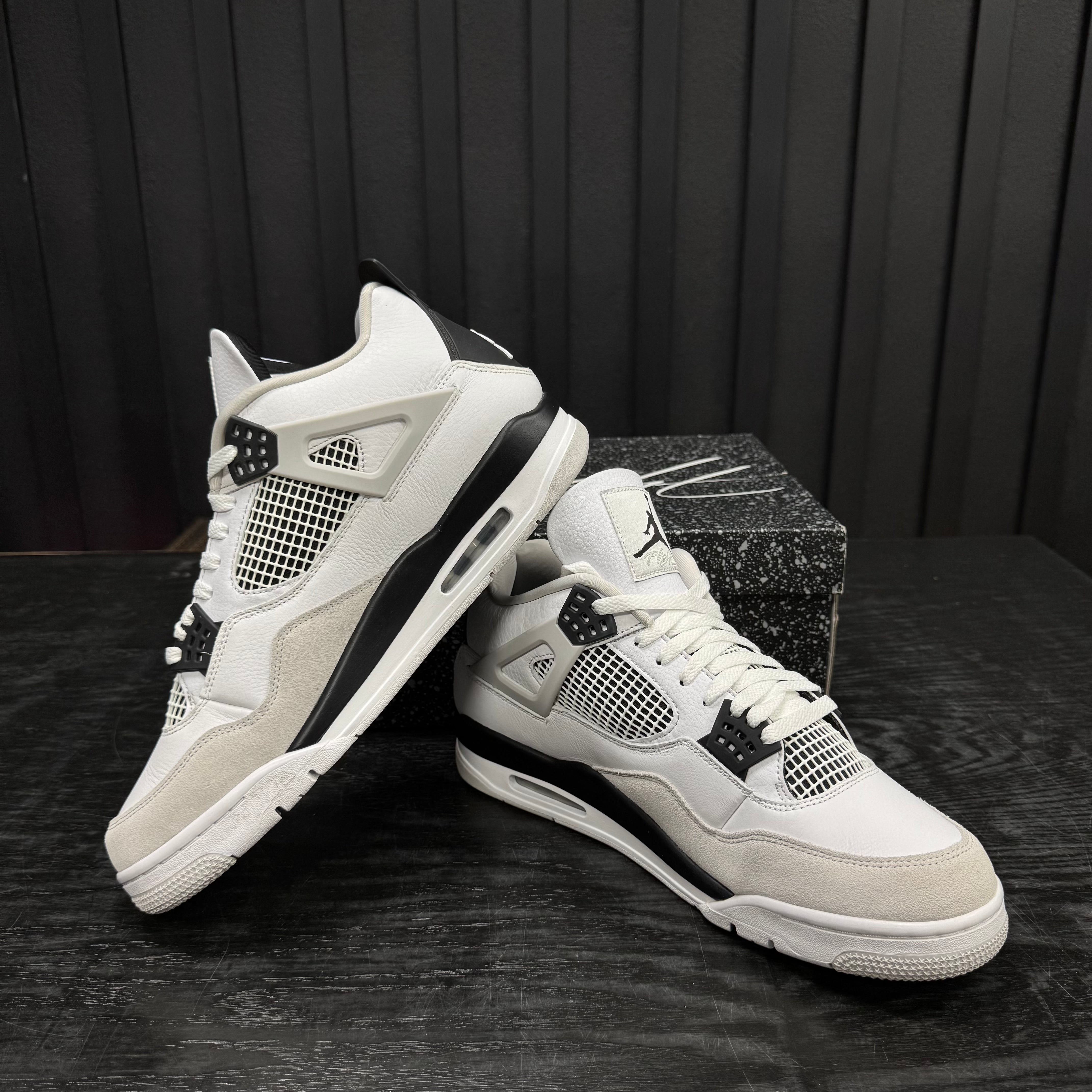 Jordan 4 Retro Military Black - Used - 1771