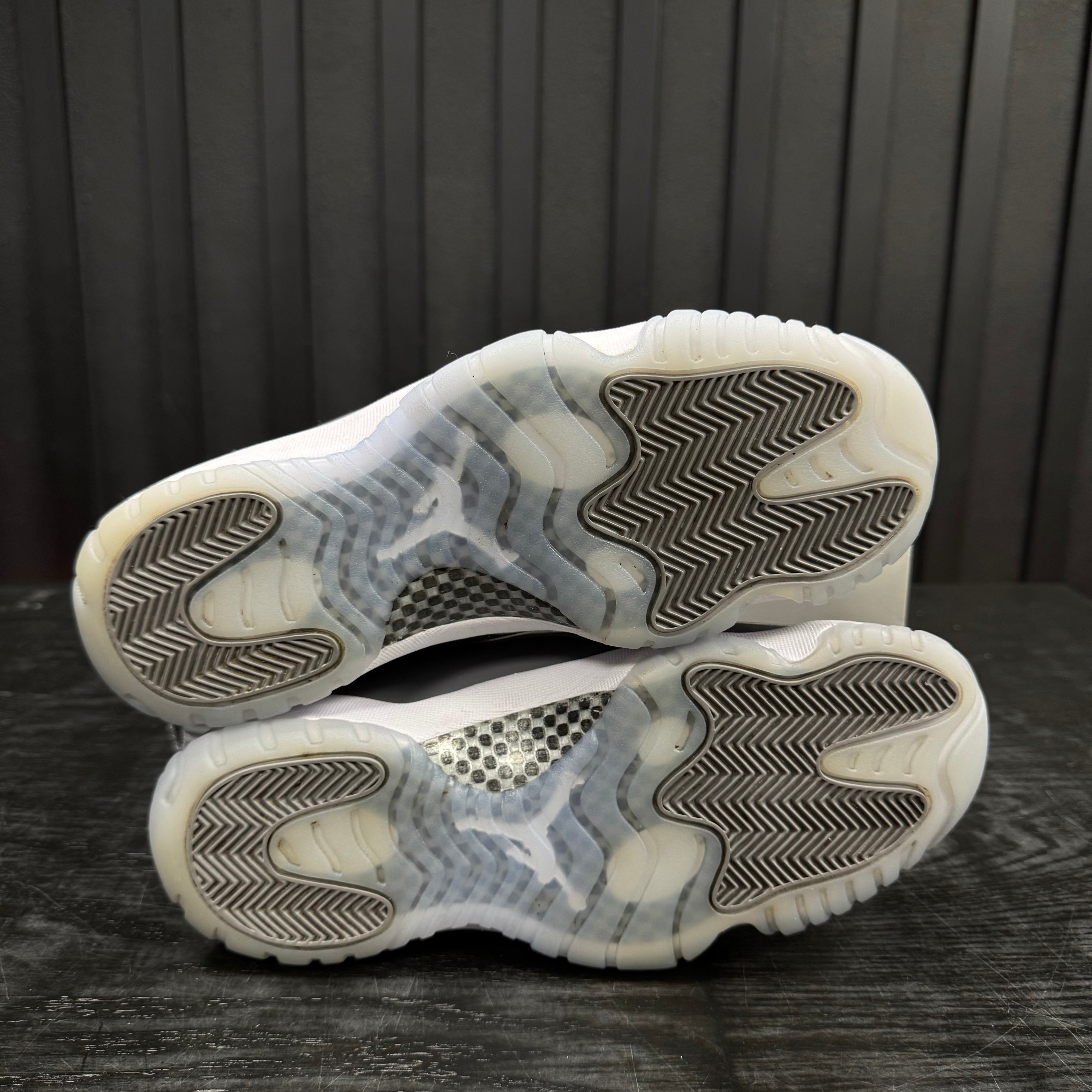 Jordan 11 Retro Cool Grey (2021) - Used - 1766