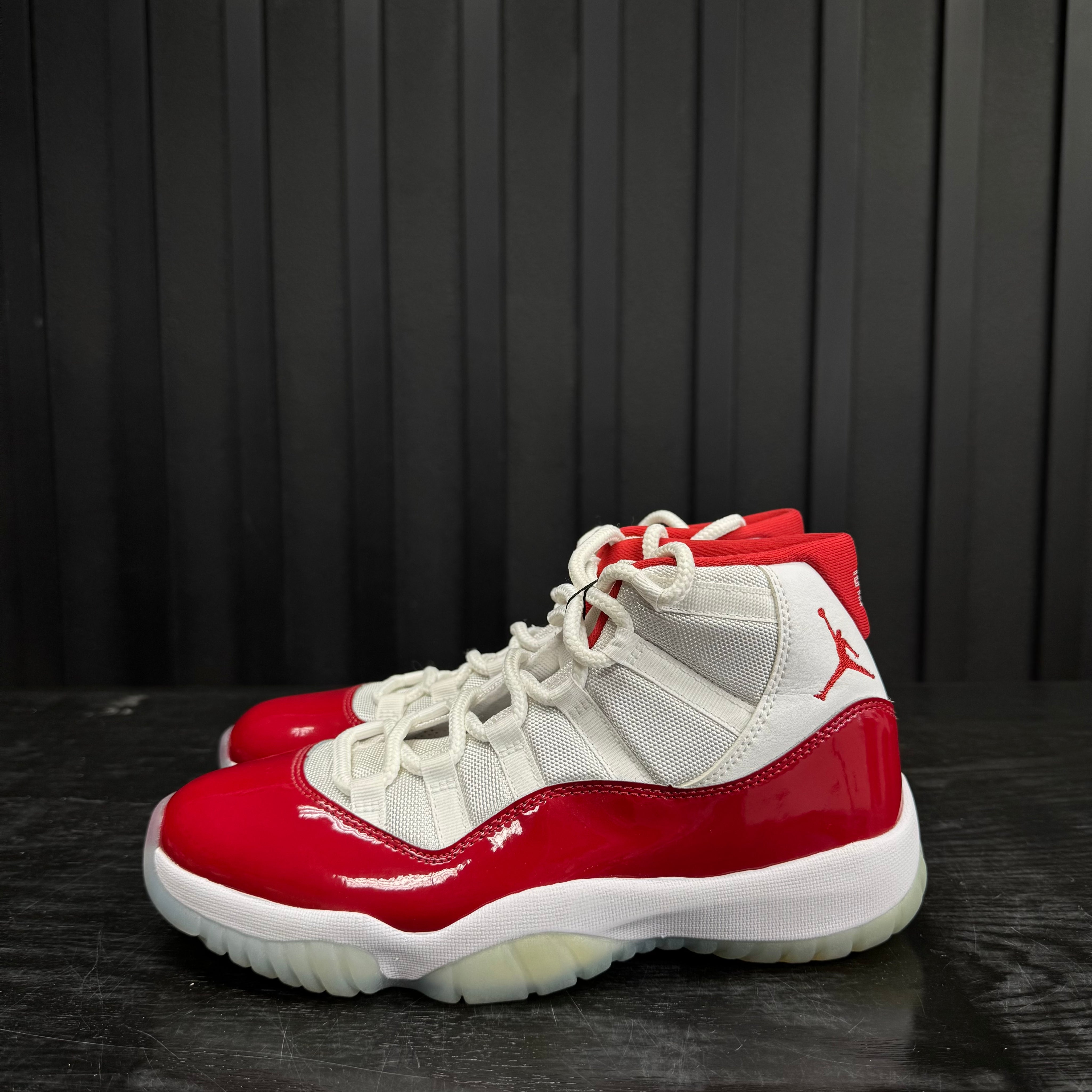 Jordan 11 Retro Cherry (2022) - Used - 1844