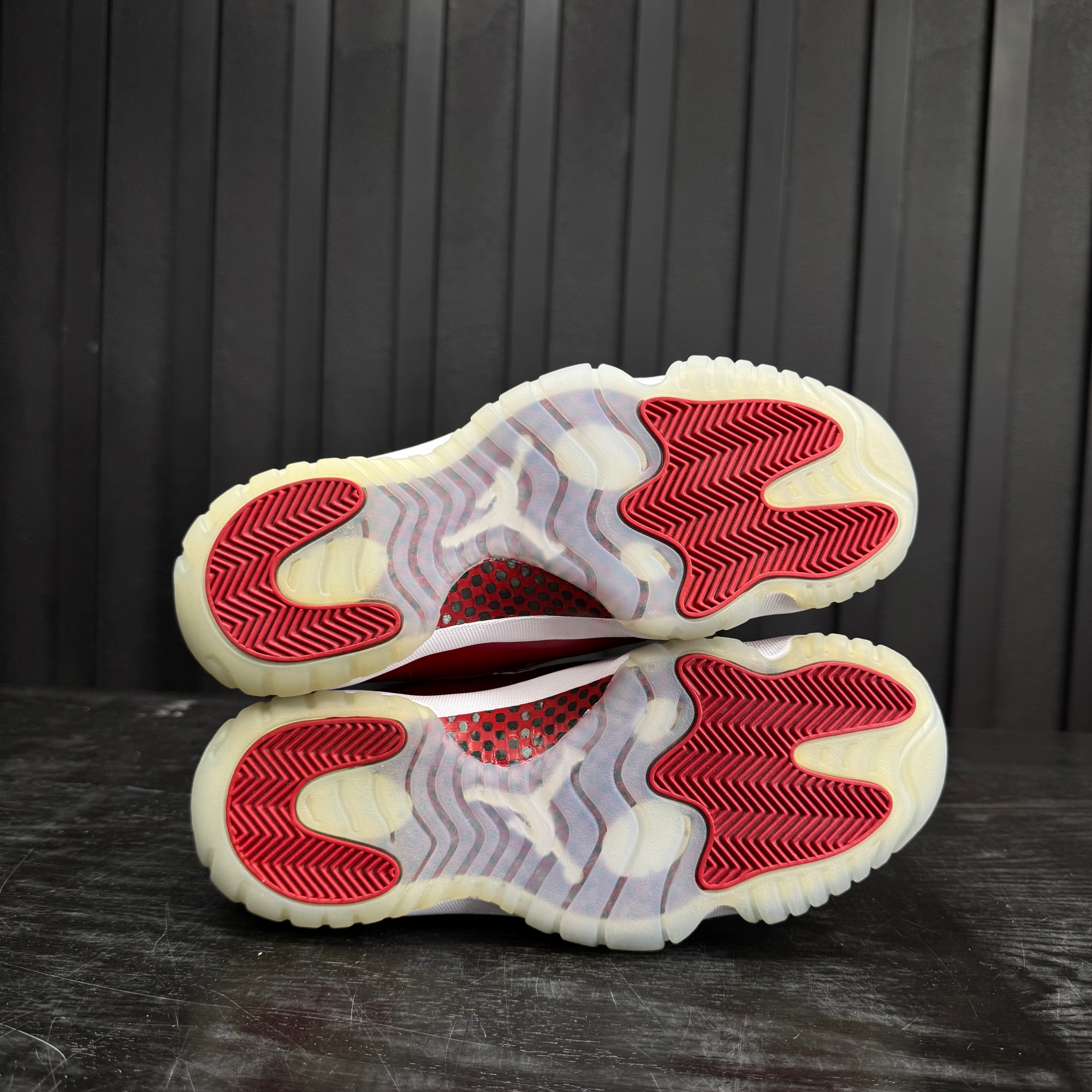 Jordan 11 Retro Cherry (2022) - Used - 1844