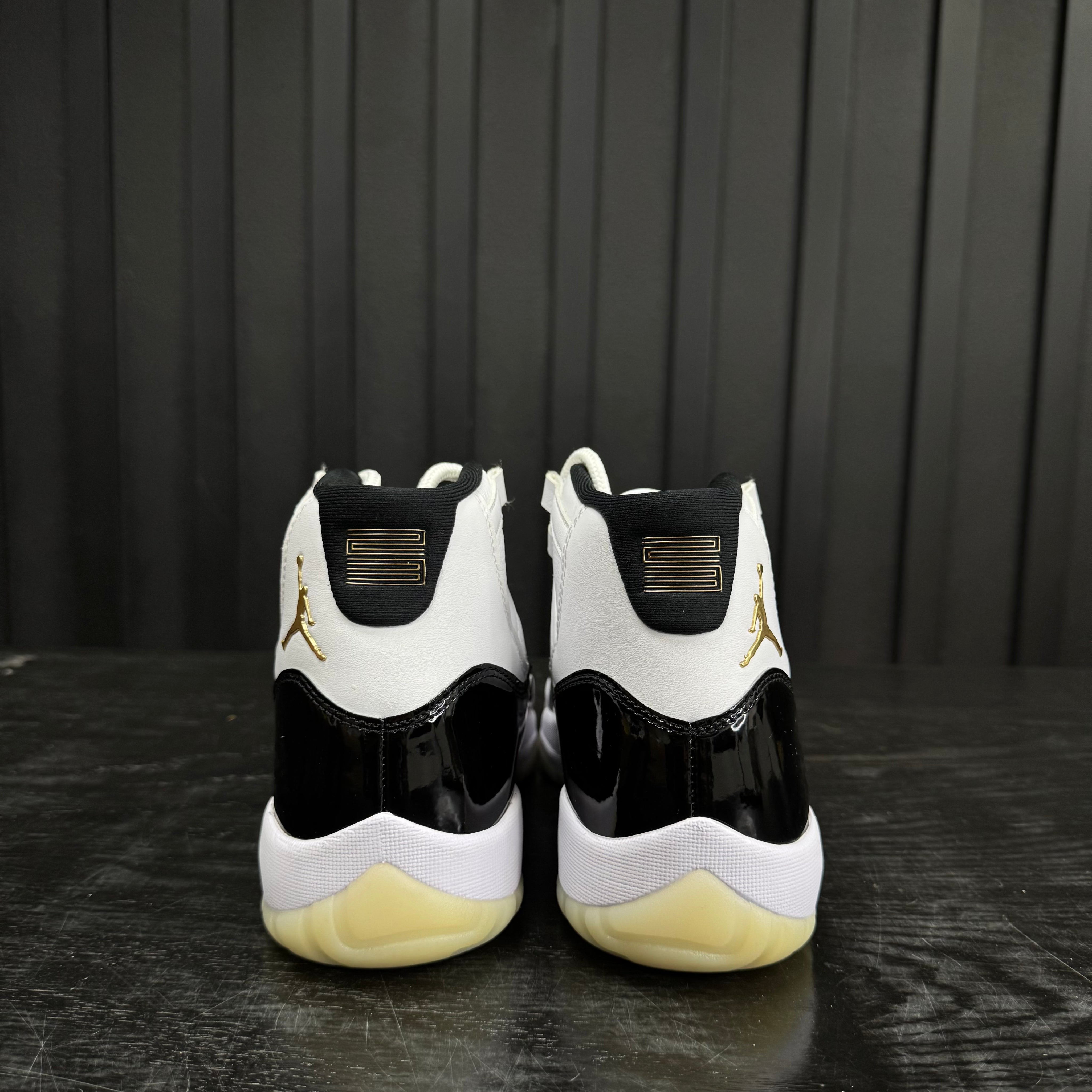 Jordan 11 Retro DMP Gratitude (2023) - Used - 1845