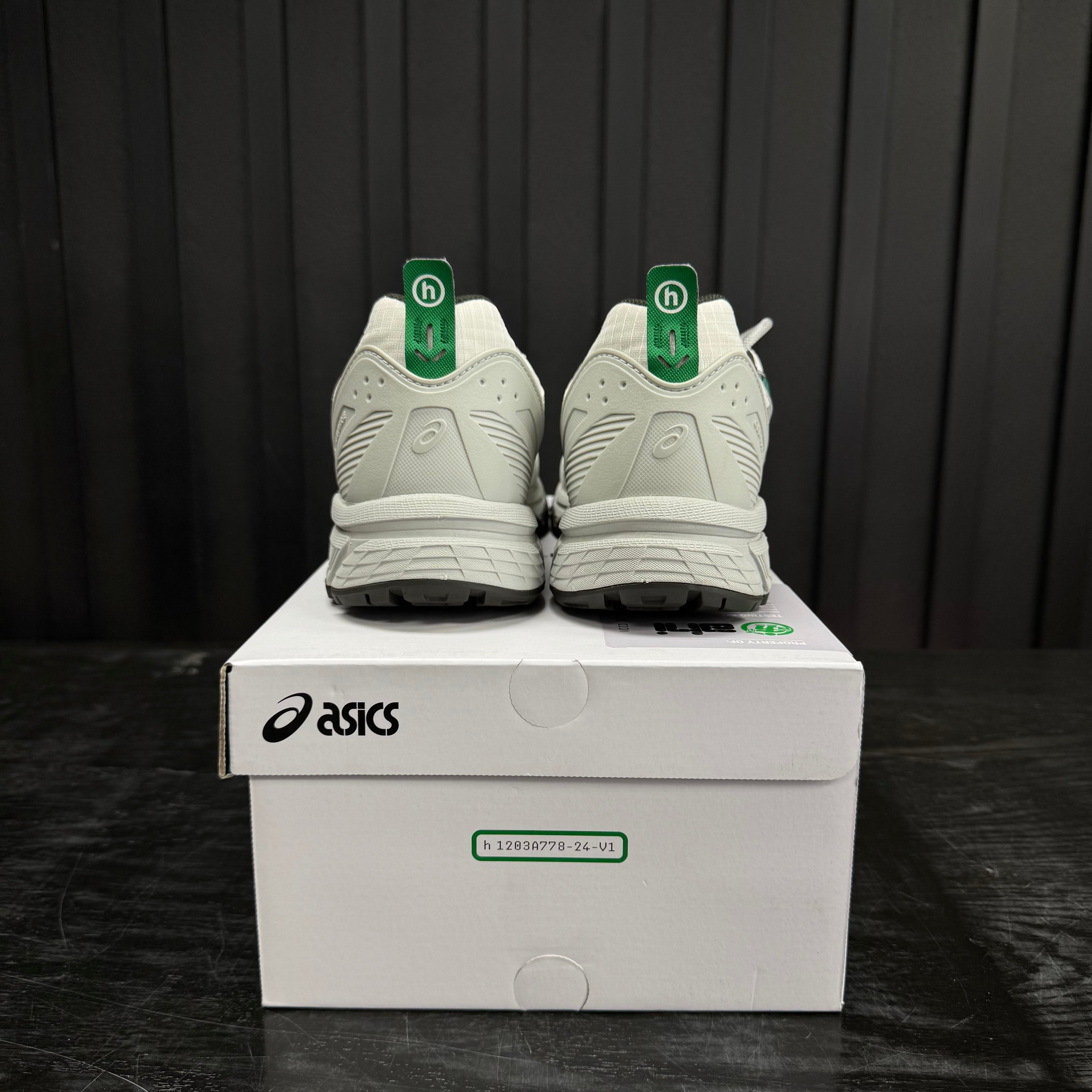 ASICS Gel-Venture 6 Shield Hidden NY - Used - 1815