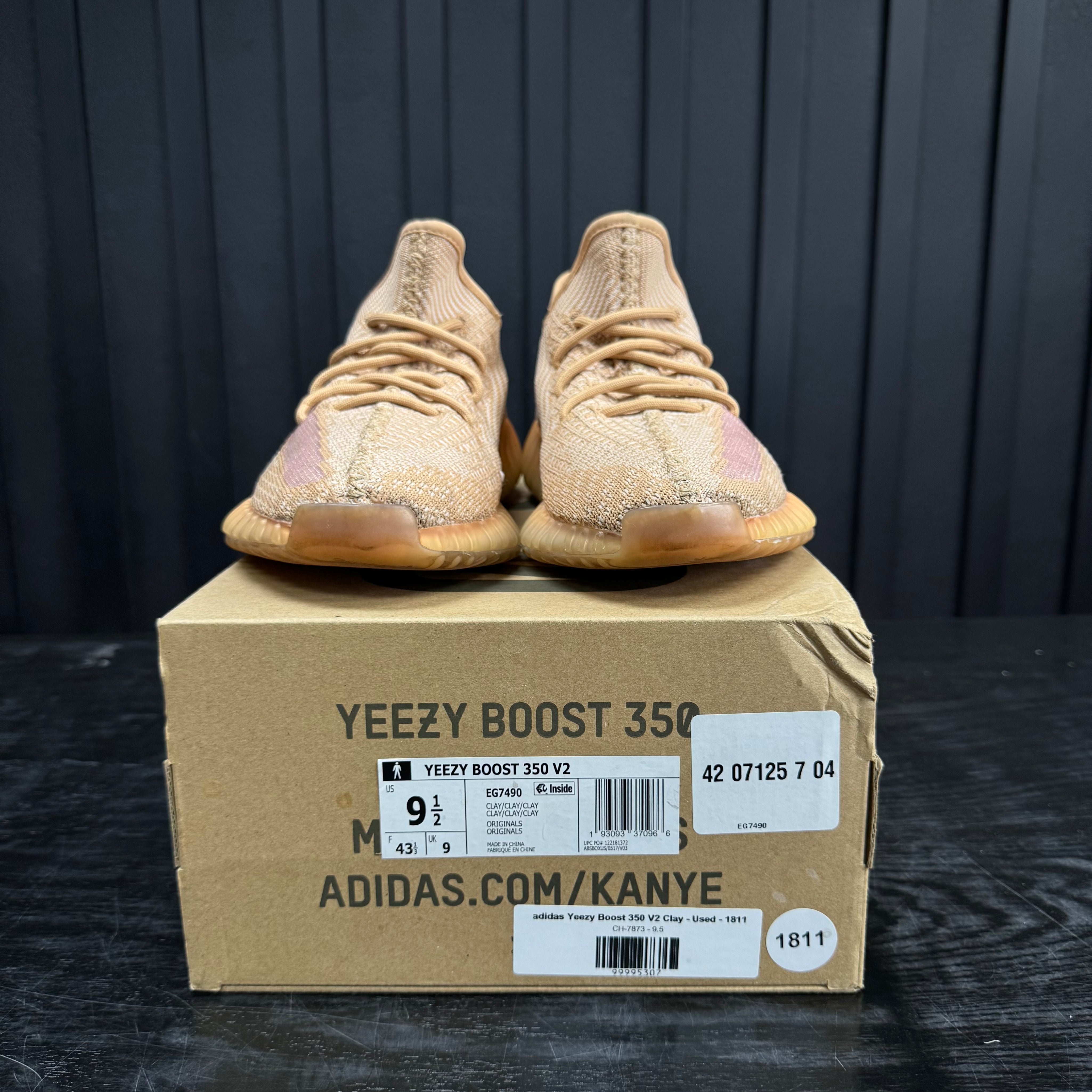 adidas Yeezy Boost 350 V2 Clay - Used - 1811