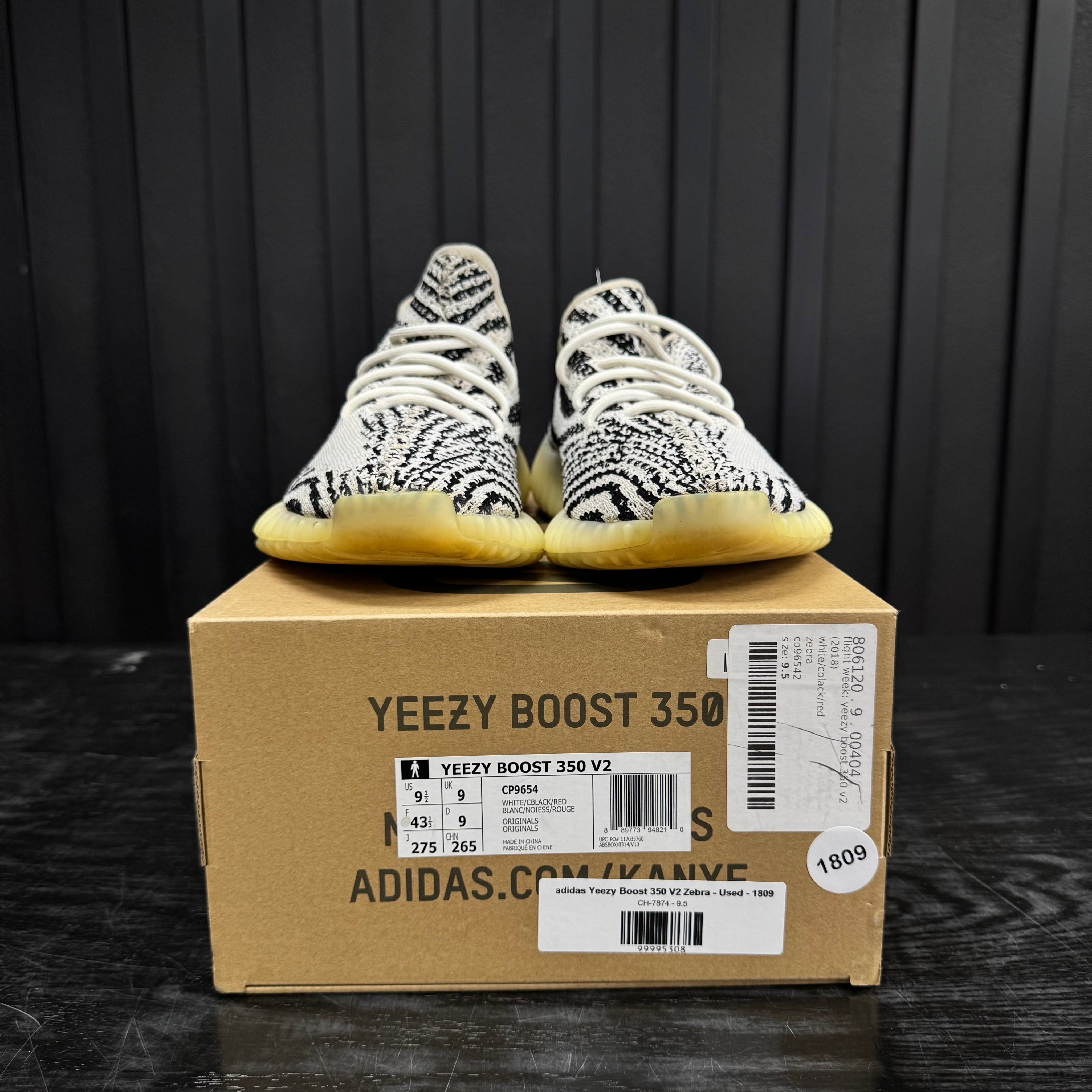 adidas Yeezy Boost 350 V2 Zebra - Used