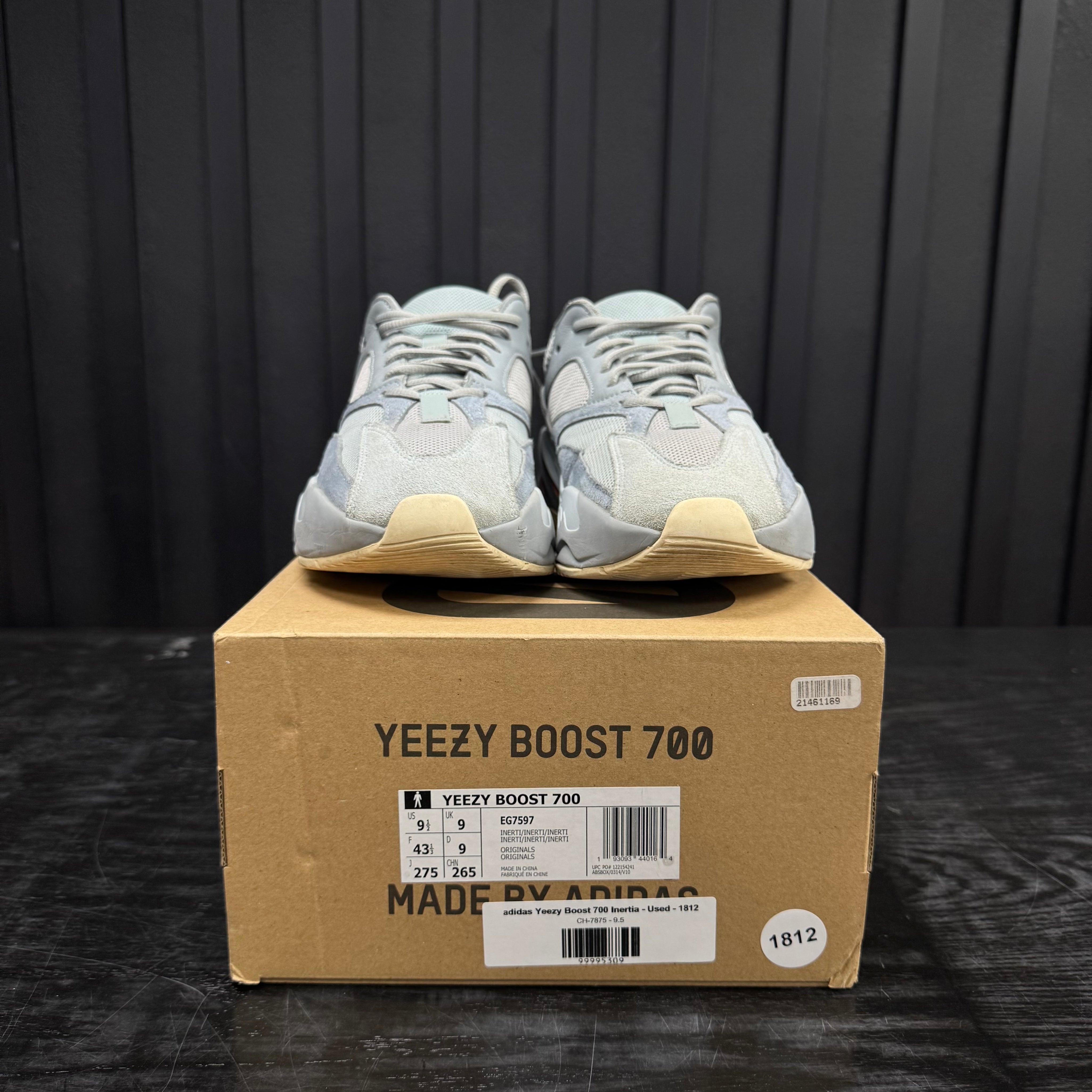 adidas Yeezy Boost 700 Inertia - Used - 1812