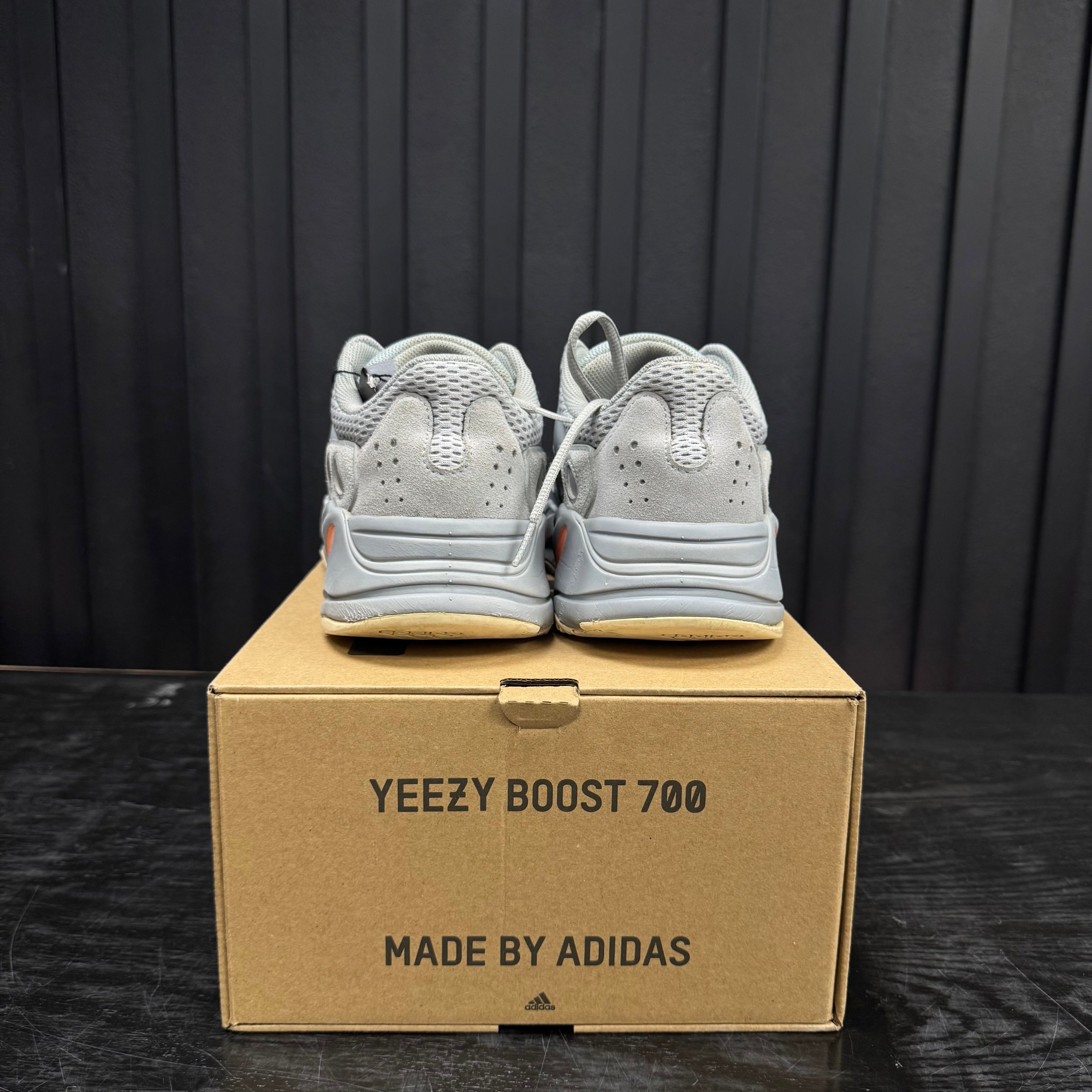 adidas Yeezy Boost 700 Inertia - Used - 1812