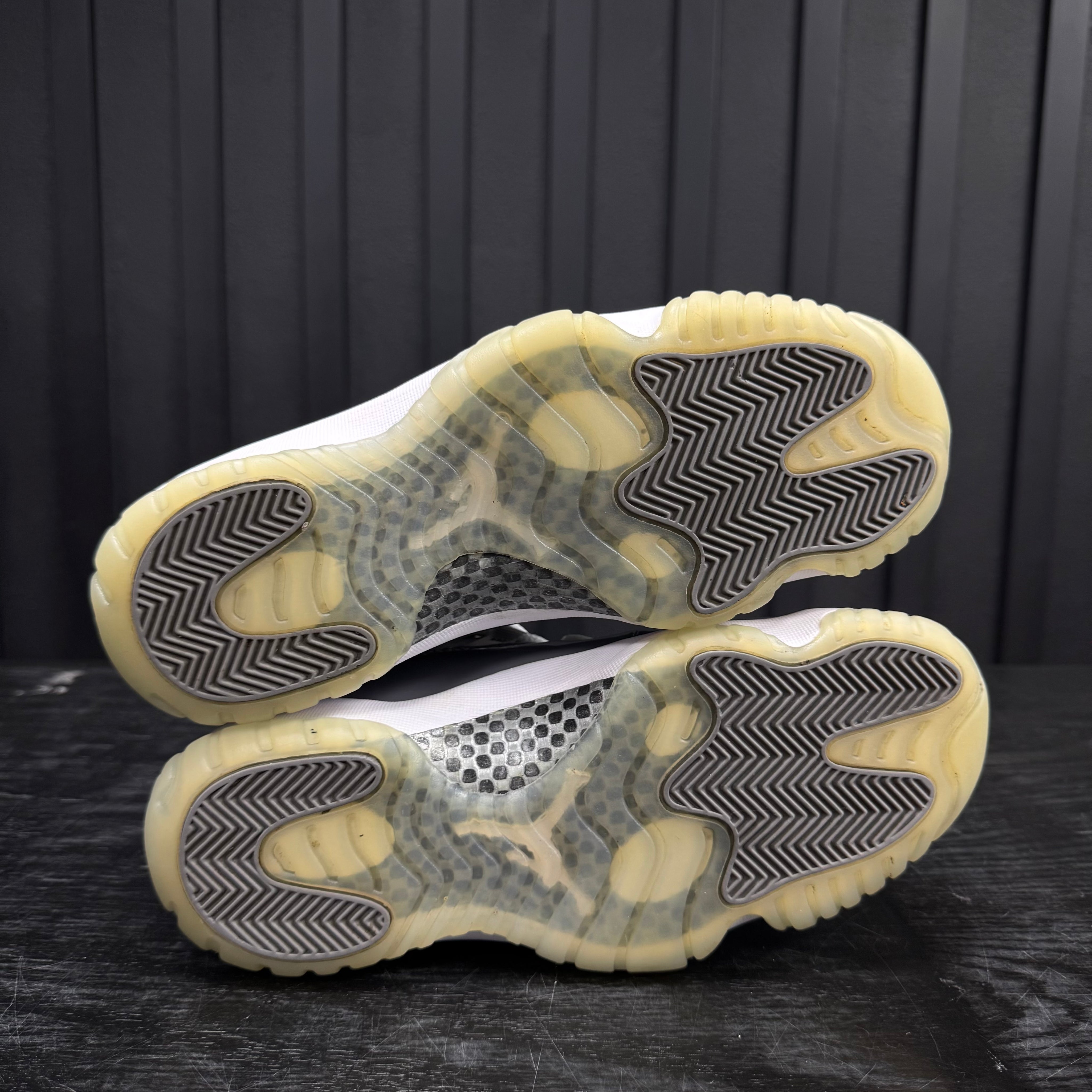 Jordan 11 Retro Cool Grey (2021) - Used - 1804