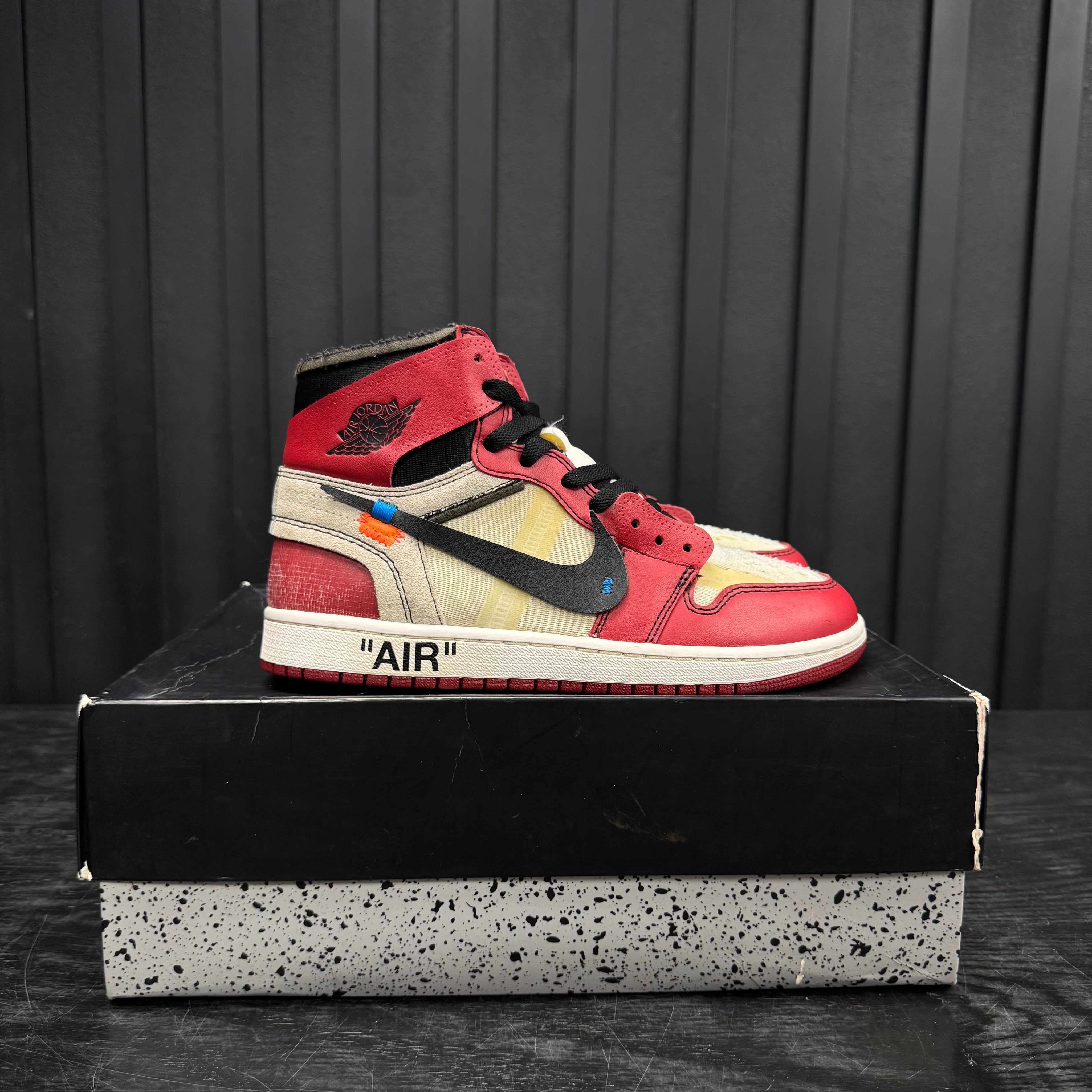 Jordan 1 Retro High Off-White Chicago - Used - 1836