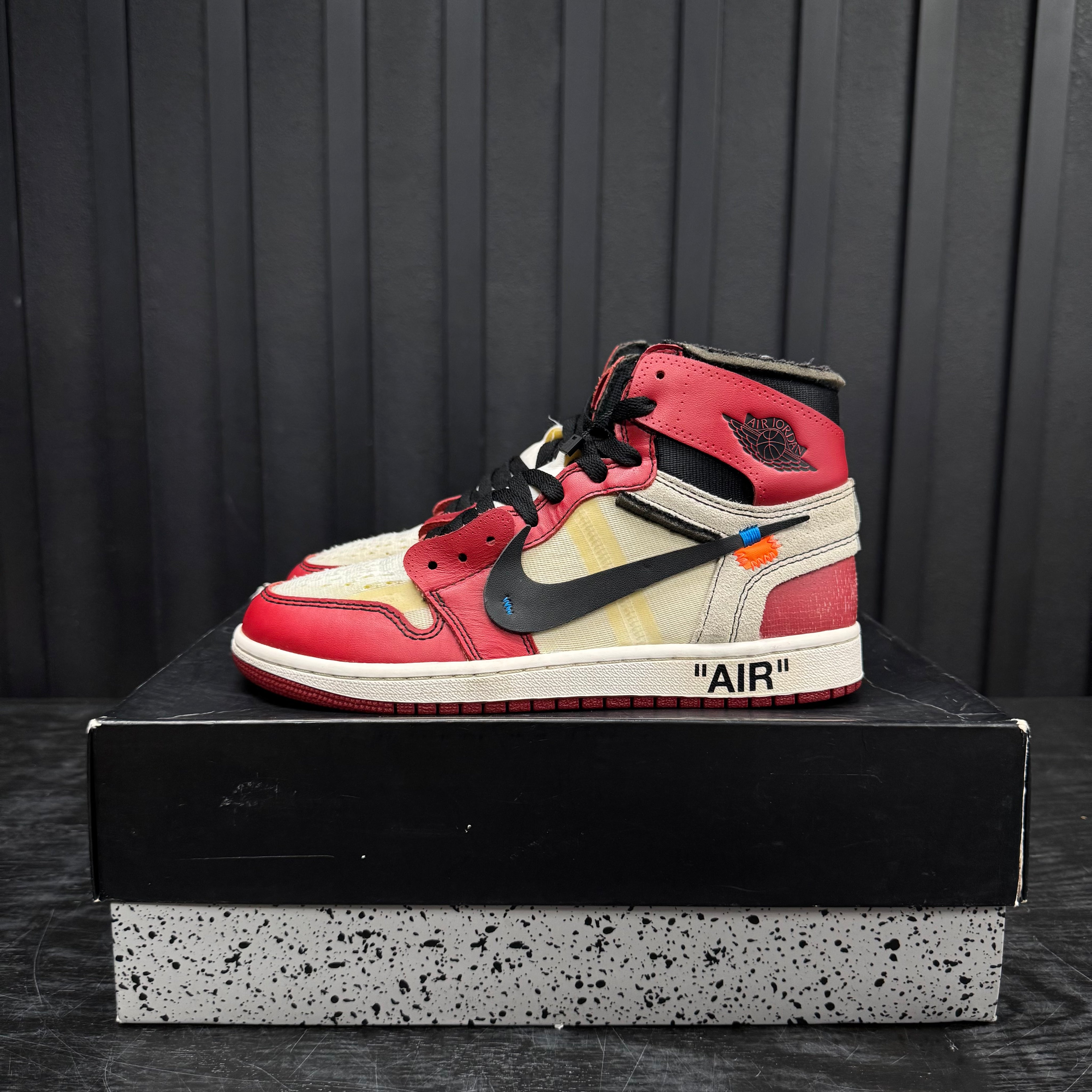 Jordan 1 Retro High Off-White Chicago - Used - 1836