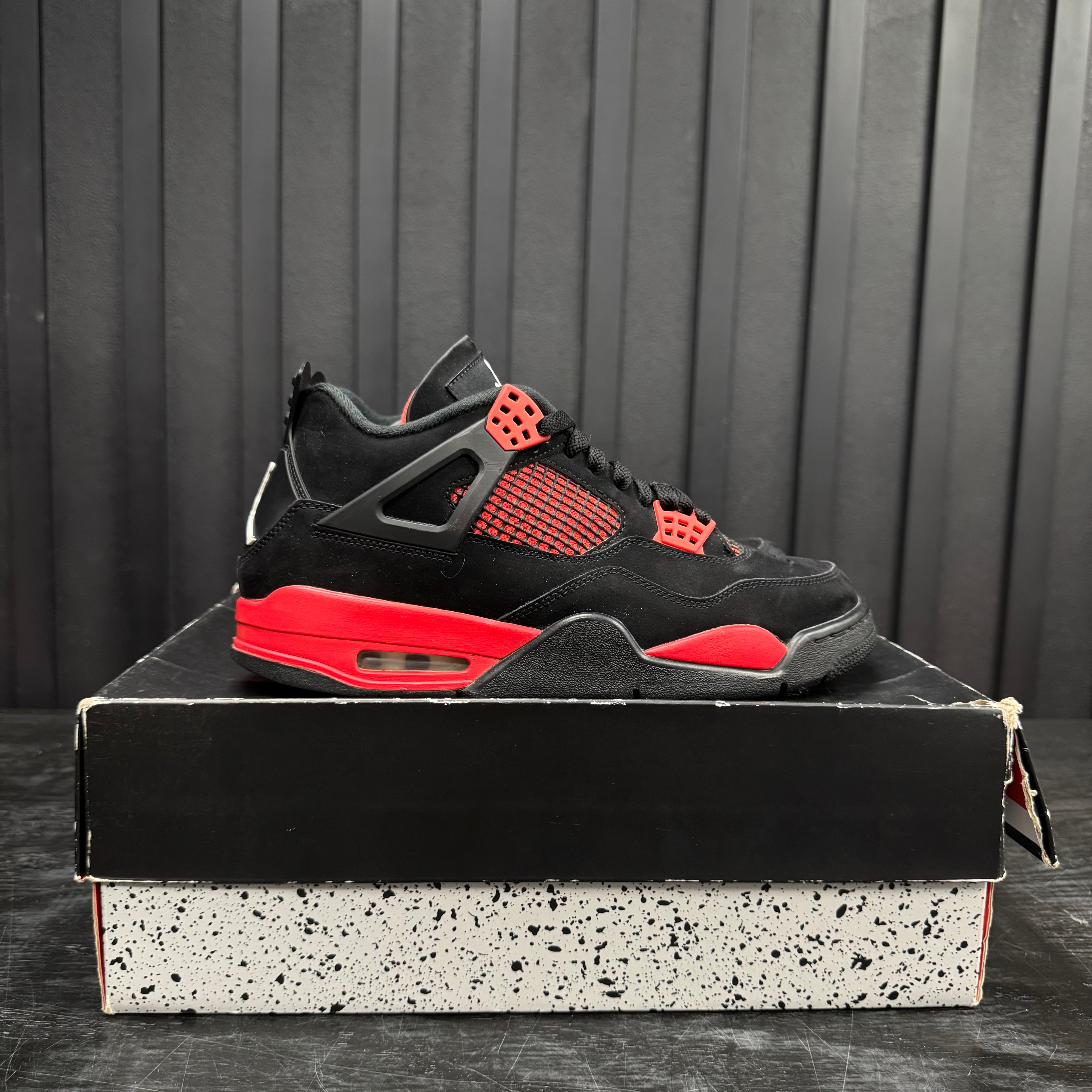 Jordan 4 Retro Red Thunder - Used - 1799